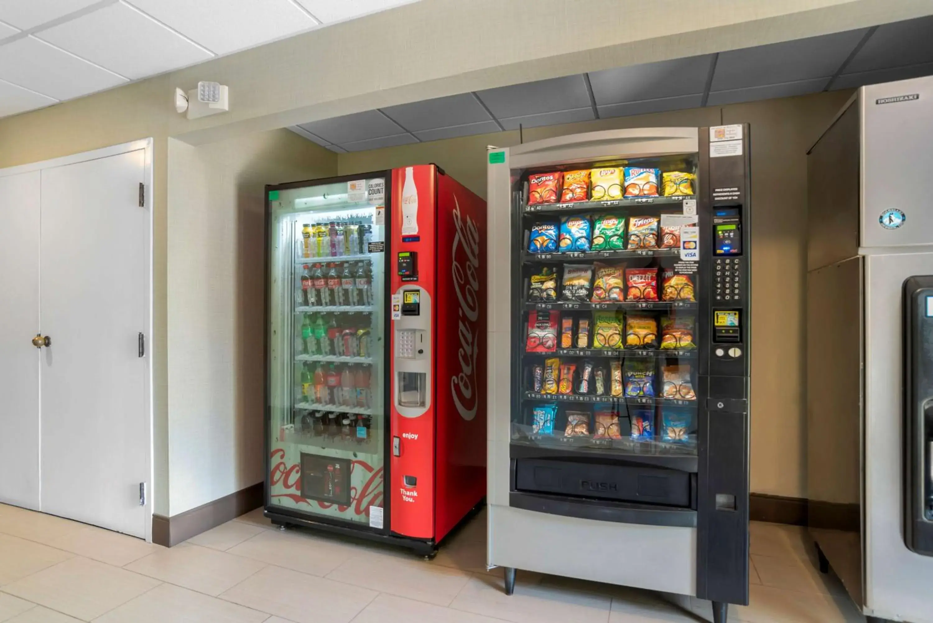 Property building in Best Western Plus Tallahassee North Hotel Property building in Best Western Plus Tallahassee North Hotel