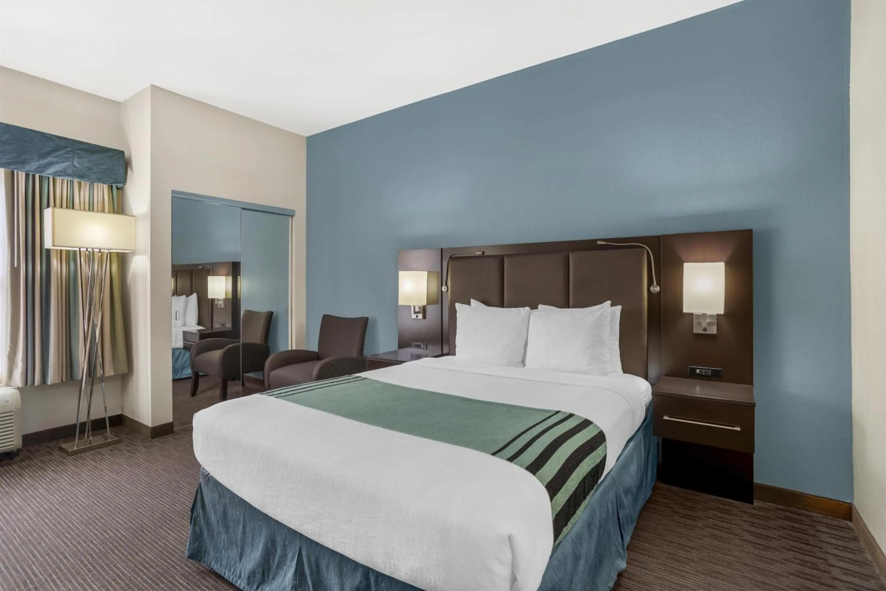 Bedroom, Bed in Best Western Plus Tallahassee North Hotel