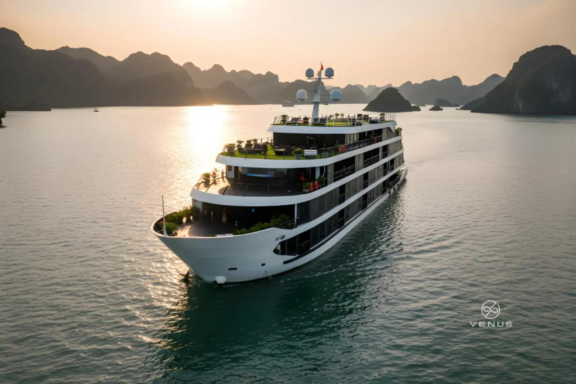 Property building in Venus Cruises Halong Bay by Venus Group Property building in Venus Cruises Halong Bay by Venus Group