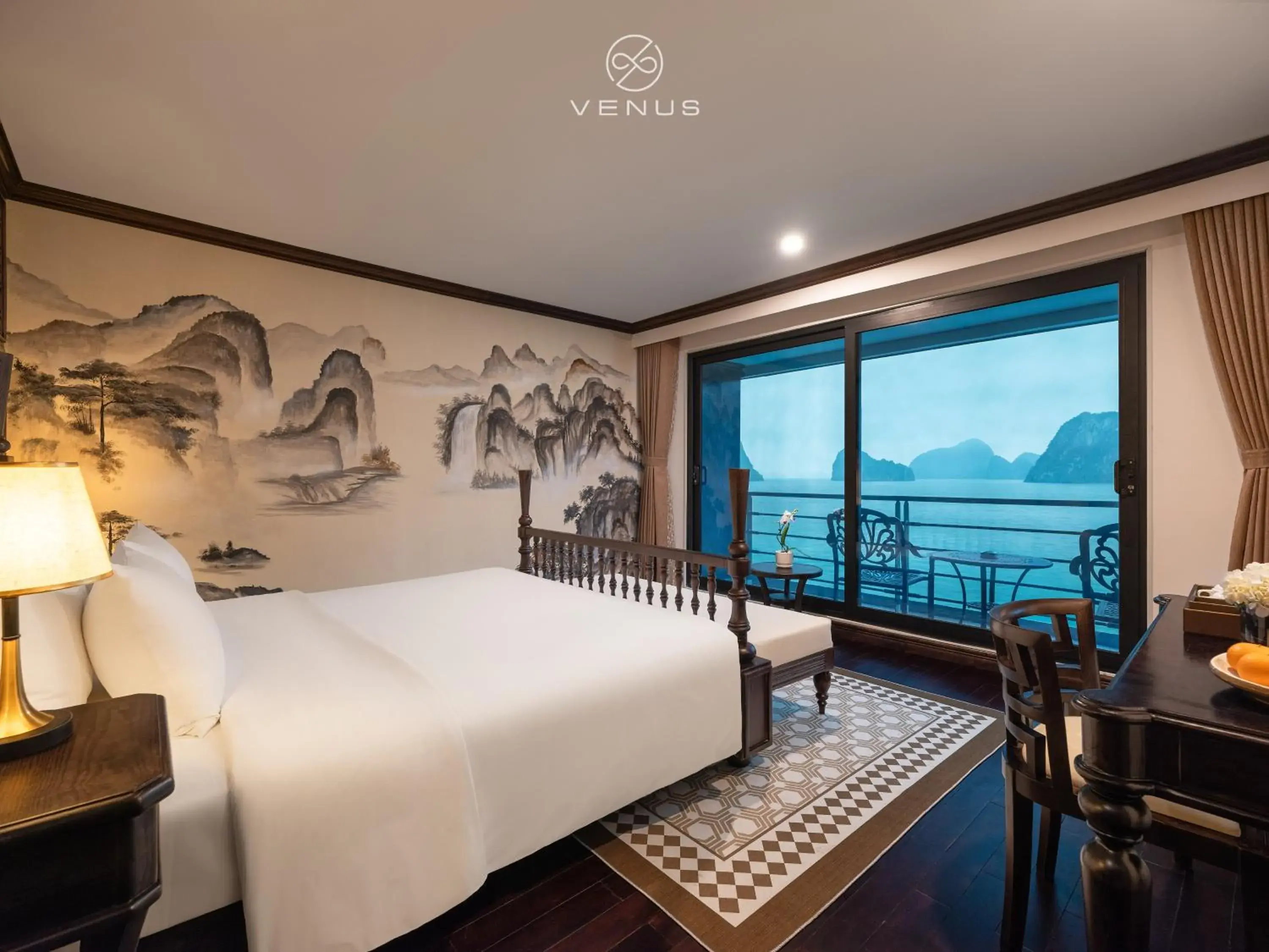 Senior Suite with Balcony and Bathtub - single occupancy in Venus Cruises Halong Bay Senior Suite with Balcony and Bathtub - single occupancy in Venus Cruises Halong Bay