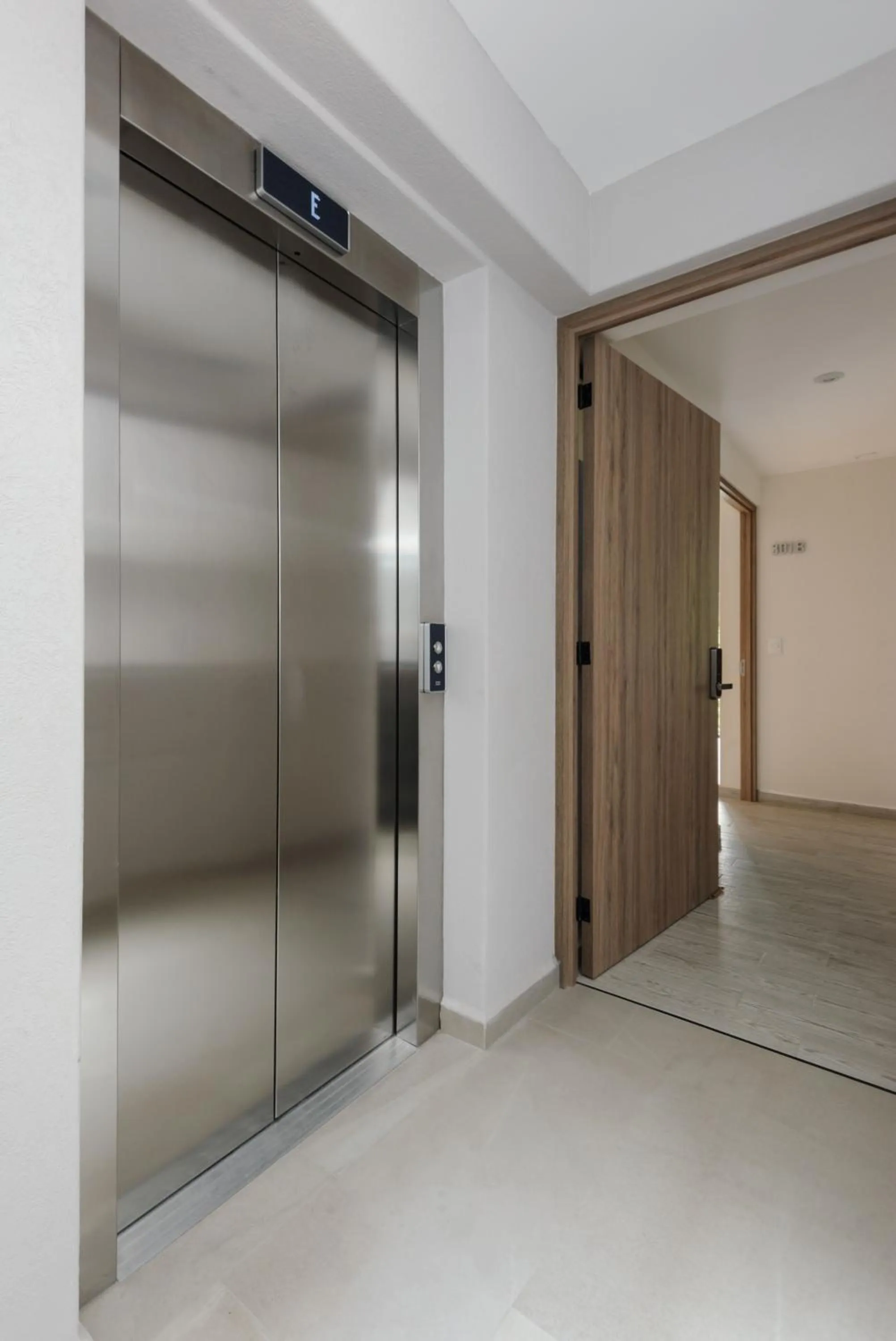 elevator in Choapan 28 - Lux Apartments in Condesa