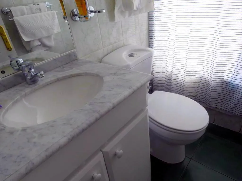 Bathroom in Hotel Doria