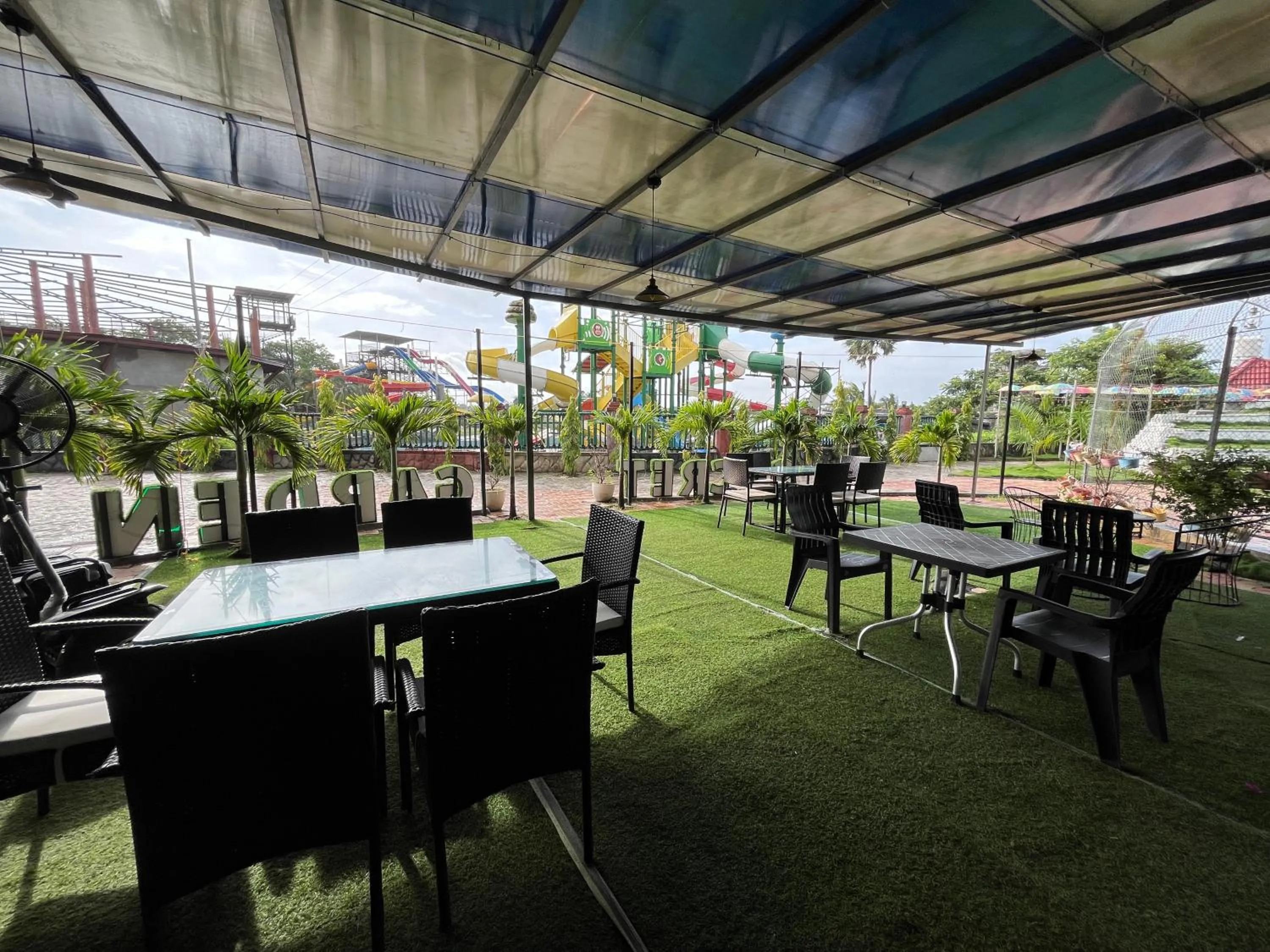 Restaurant/places to eat in DAN Resorts & Weddings