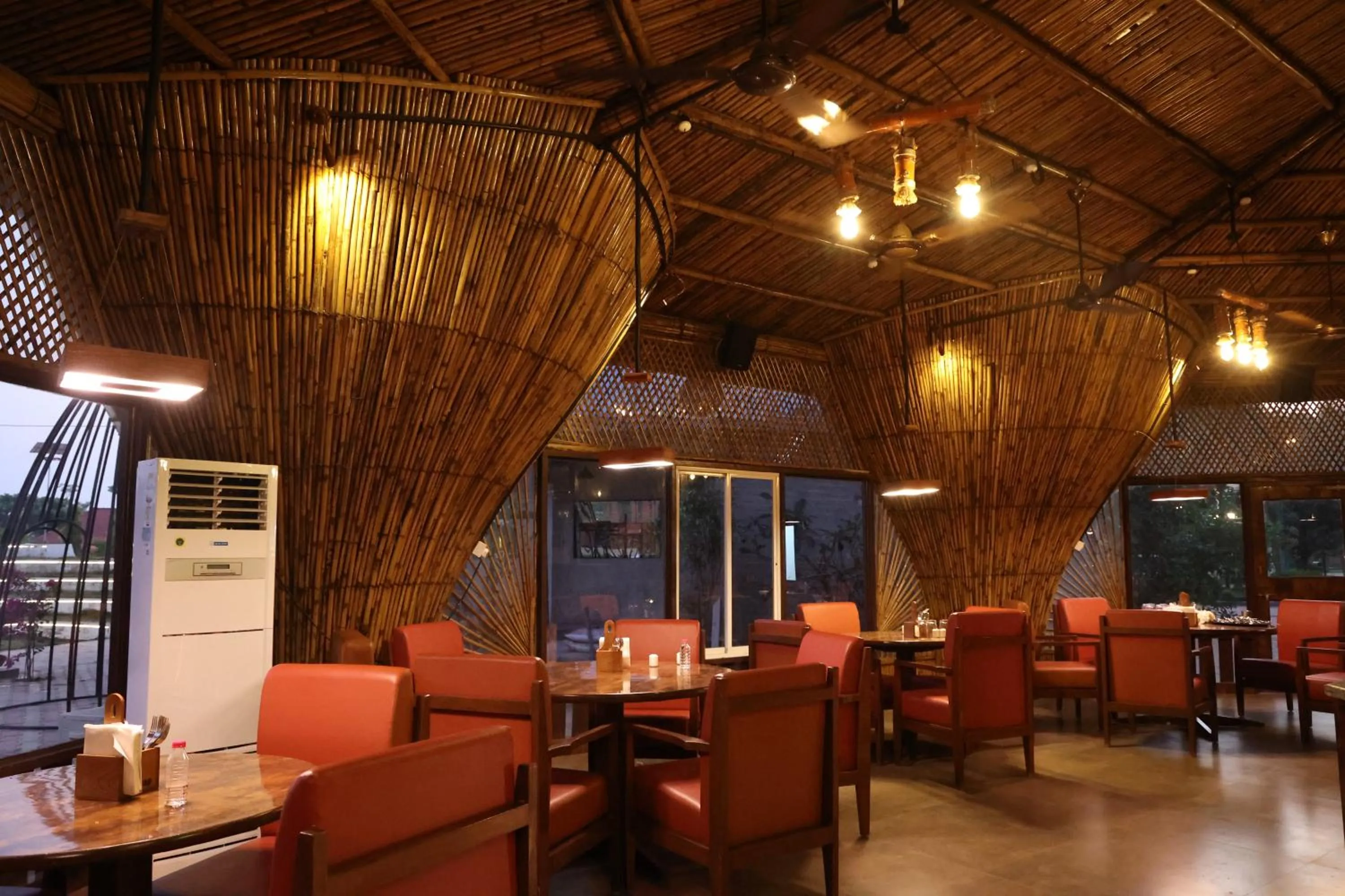 Restaurant/places to eat in DAN Resorts & Weddings