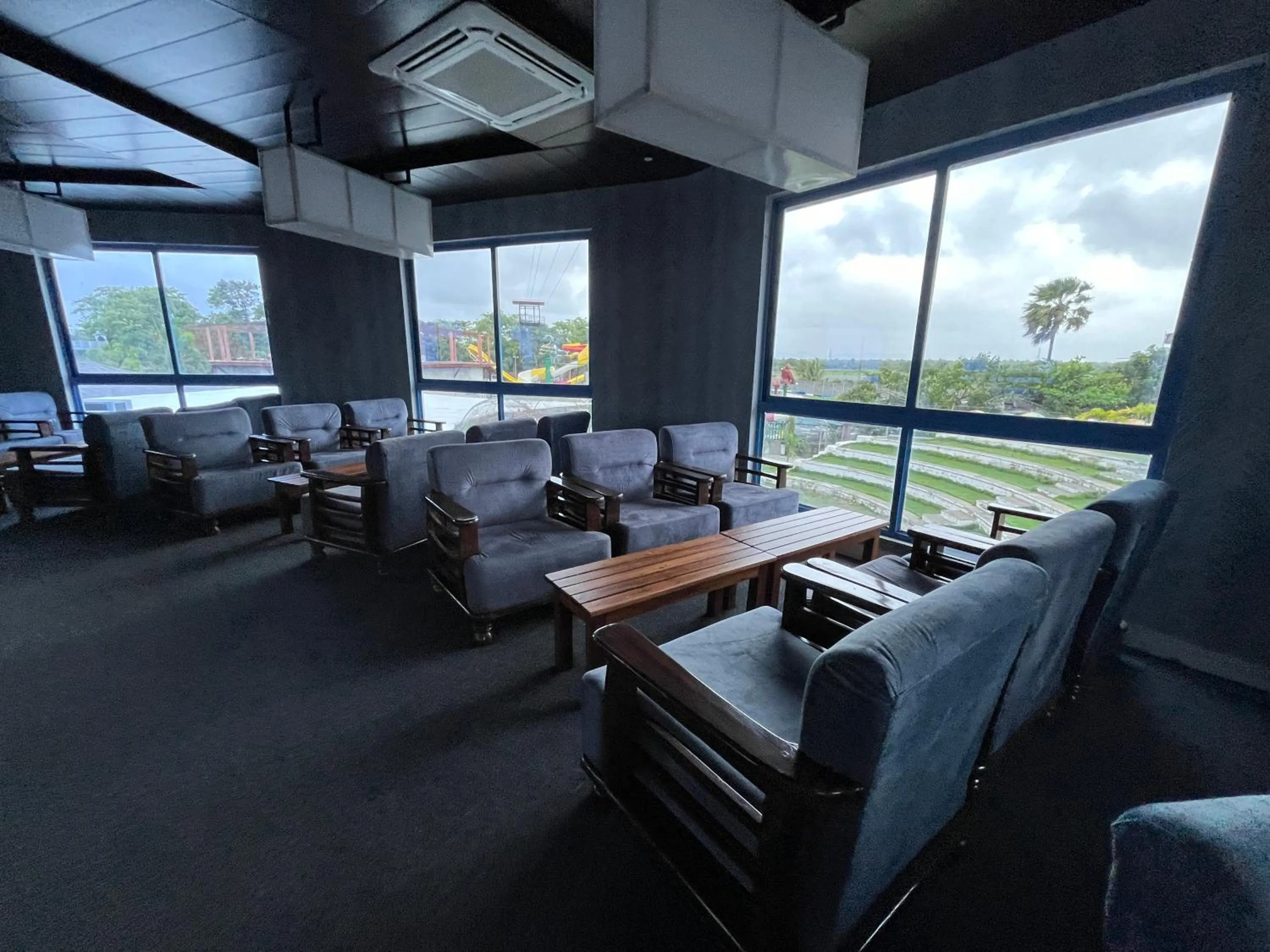 Restaurant/places to eat in DAN Resorts & Weddings