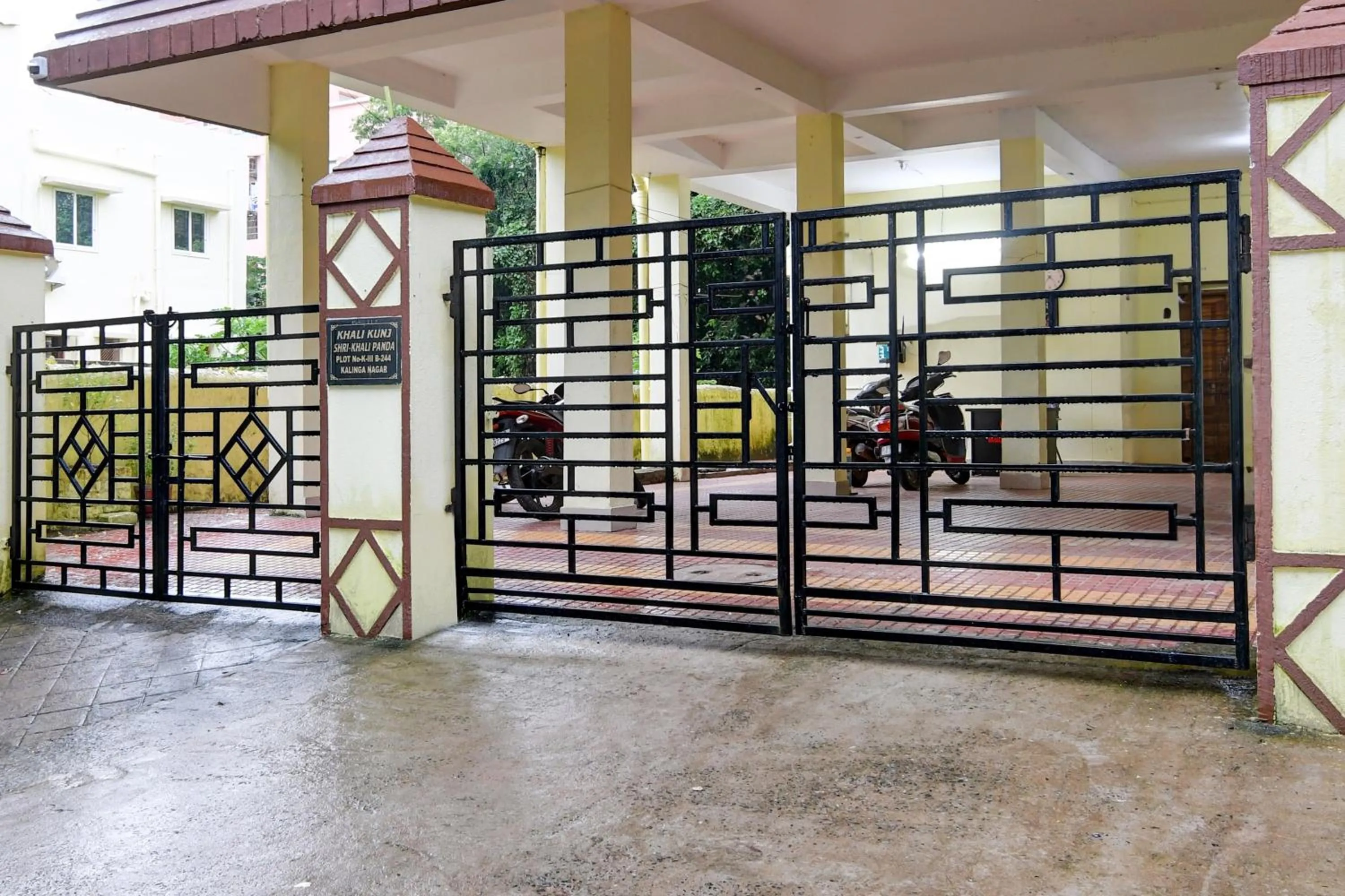 Facade/entrance in Hotel O Sri Balaji Guest House