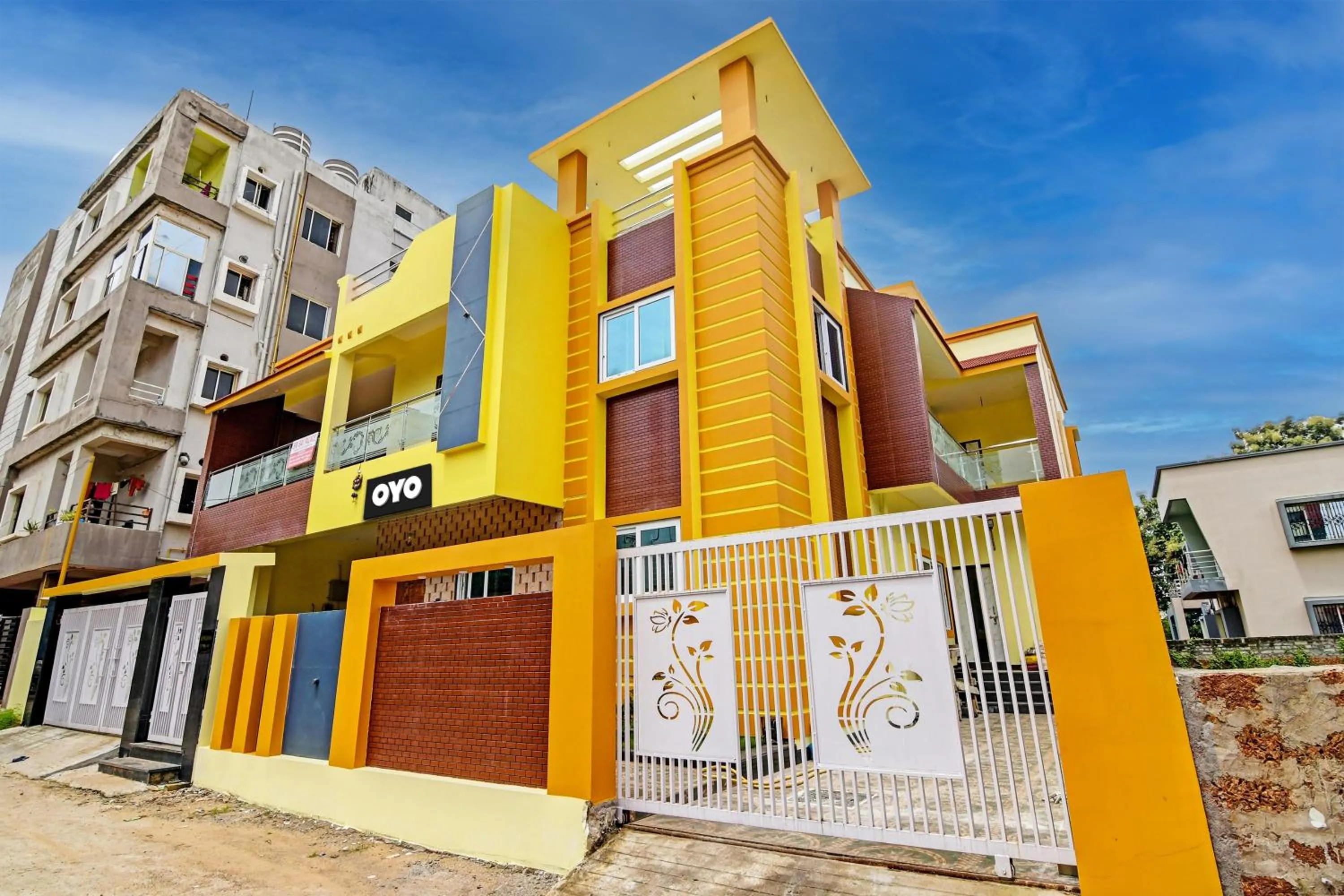 Facade/entrance in Hotel O SRI SAI PALACE