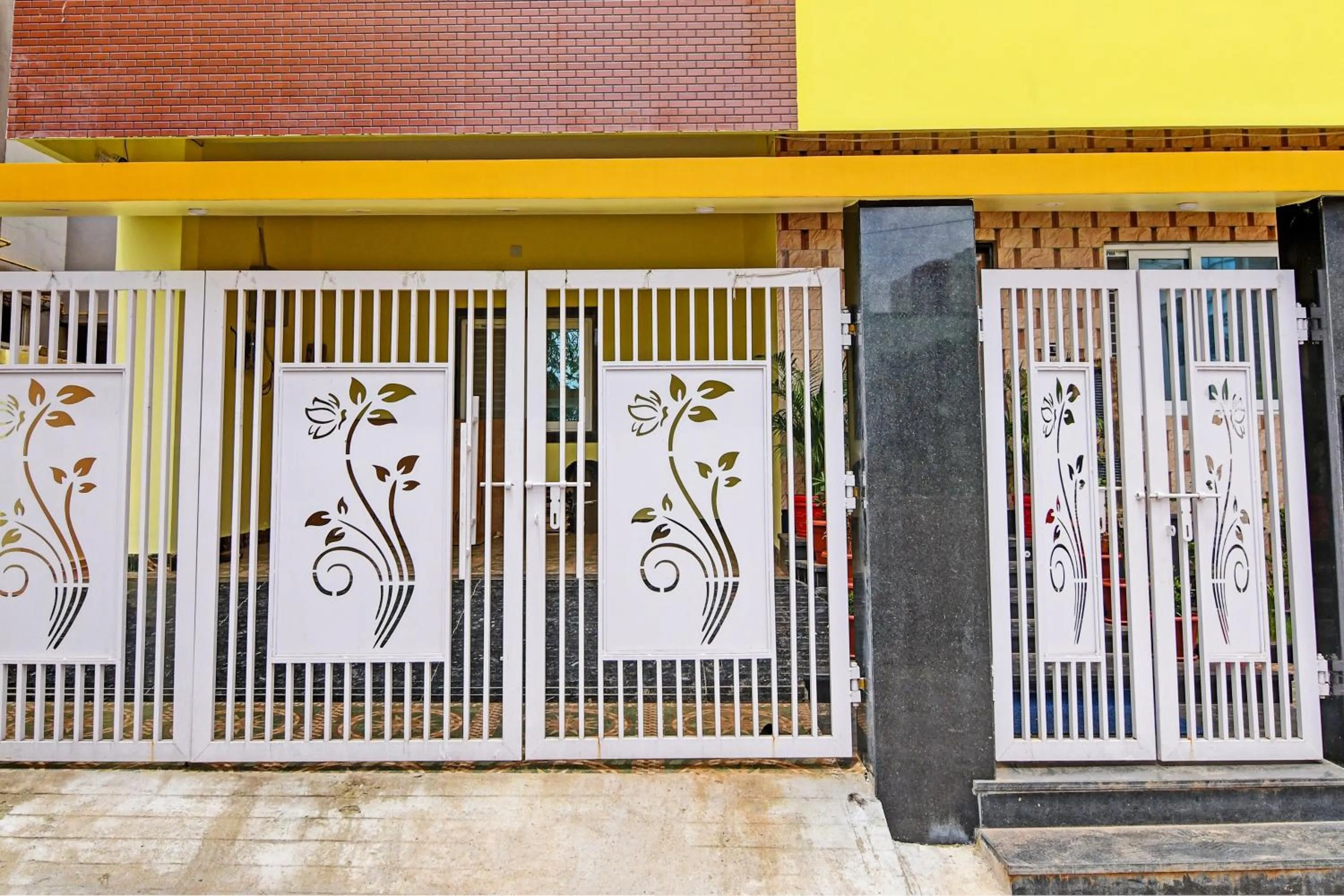 Facade/entrance in Hotel O SRI SAI PALACE