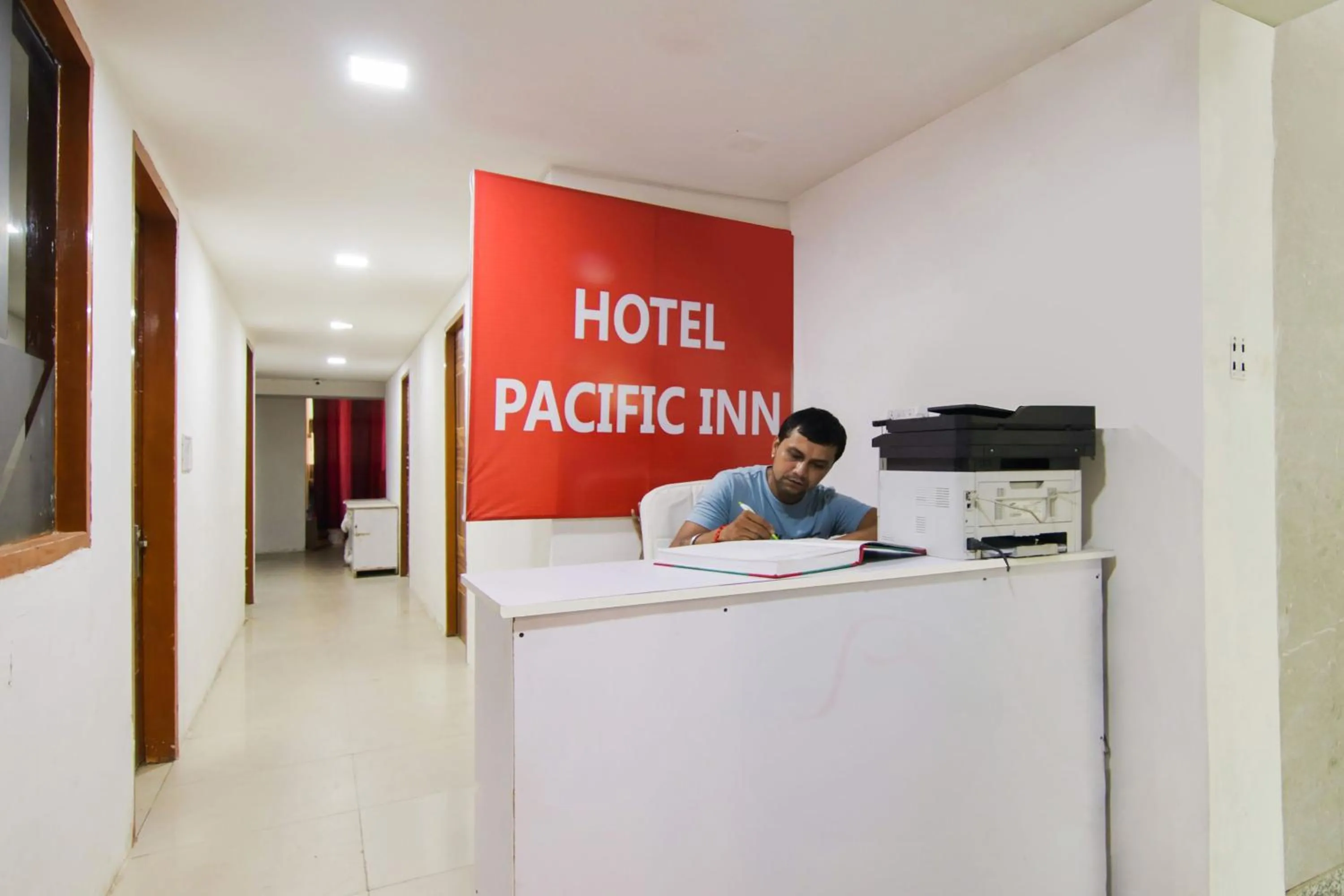 Lobby or reception in Hotel O Silver Key