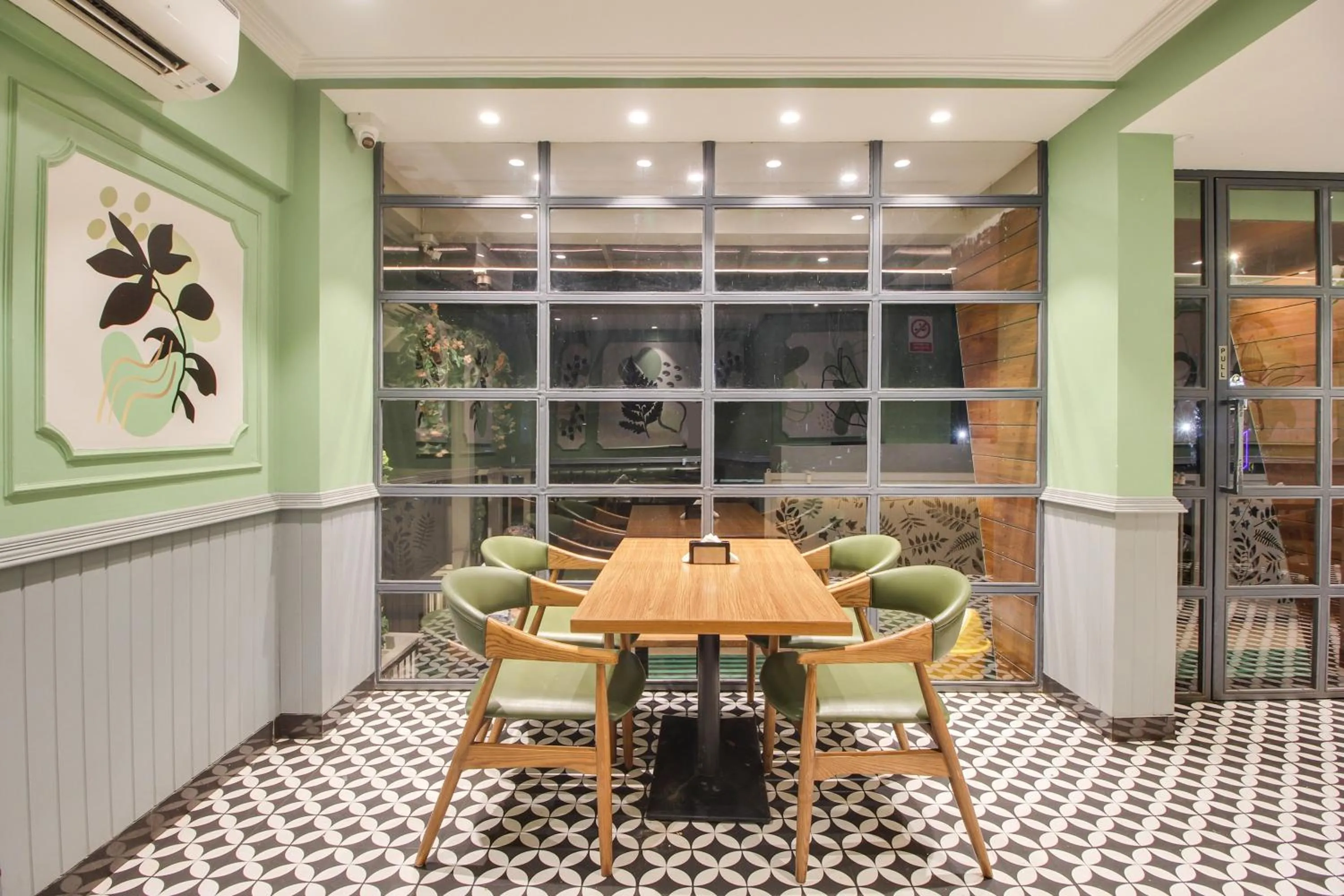 Restaurant/places to eat in Collection O Avasa Grand