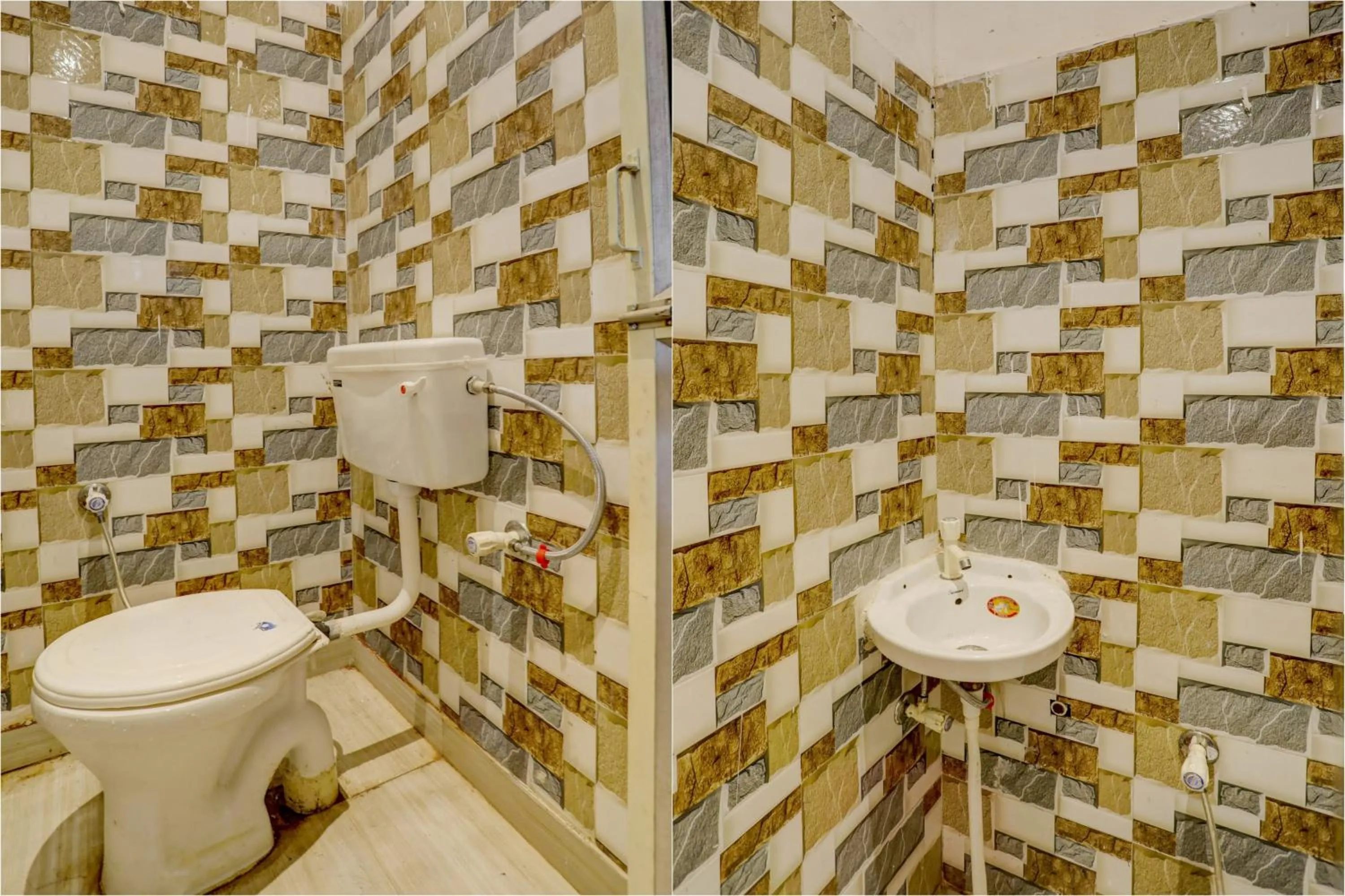 Bathroom in OYO Flagship Hotel Moonlight