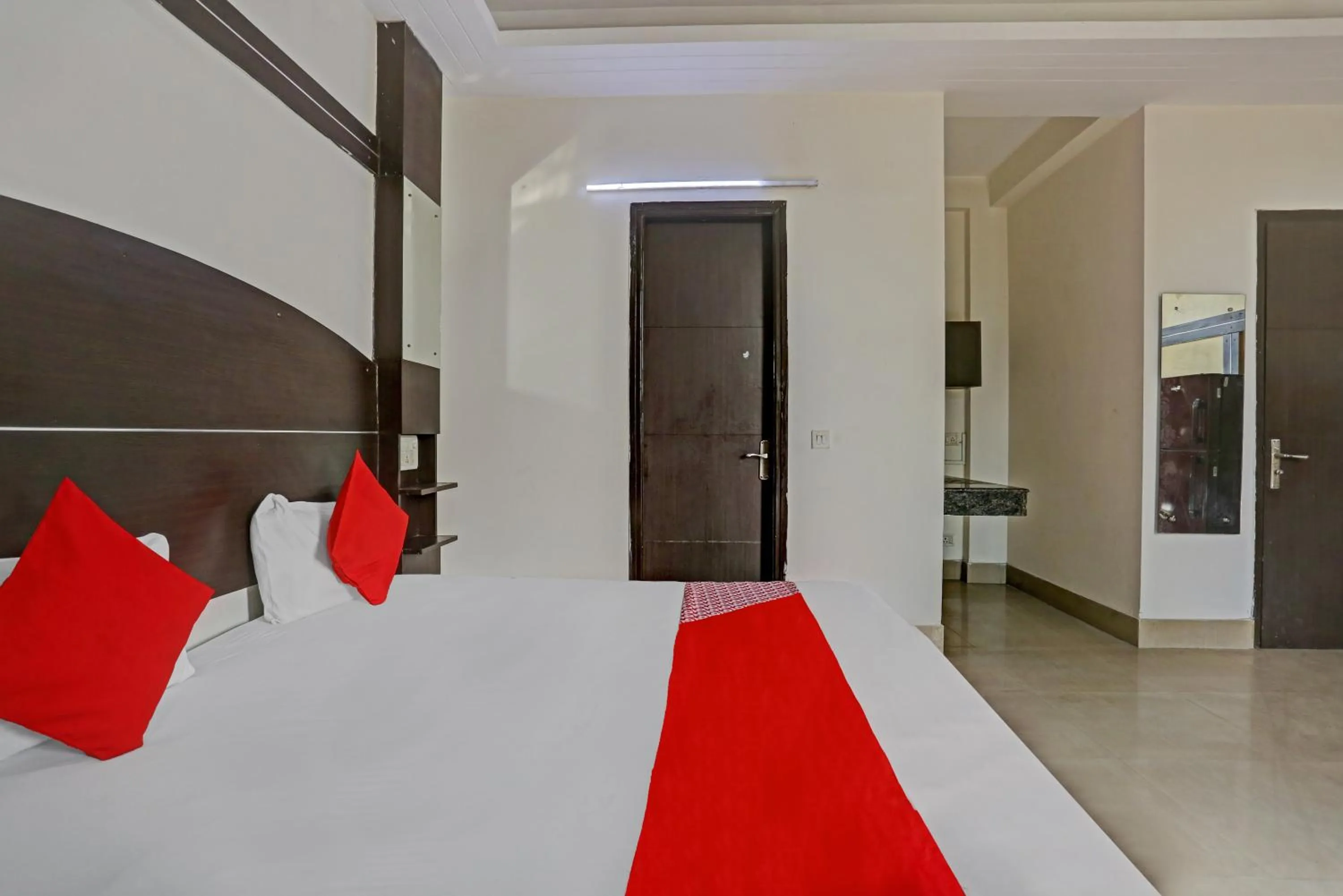 Bedroom, Bed in OYO Flagship Hotel Moonlight