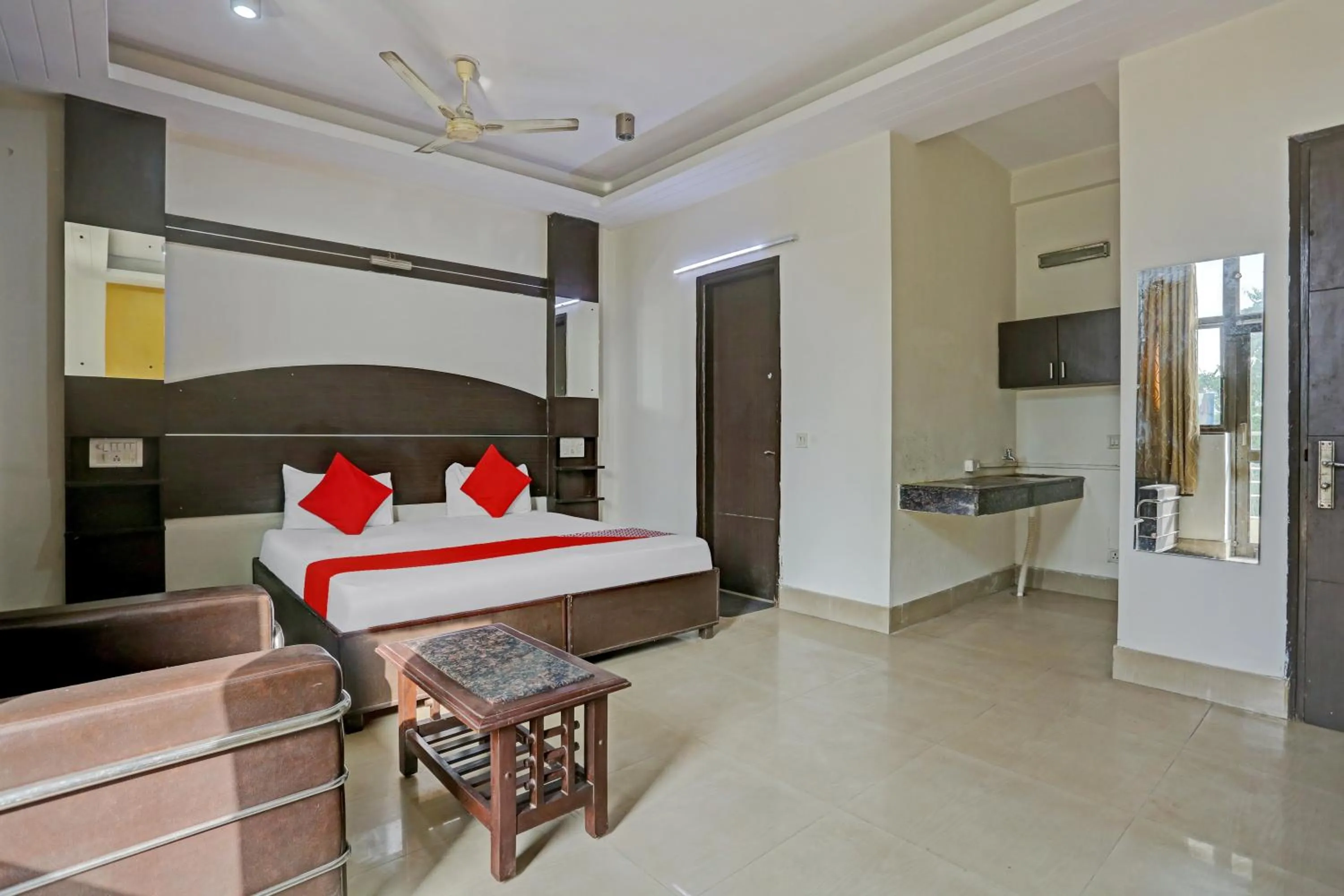 Bedroom in OYO Flagship Hotel Moonlight