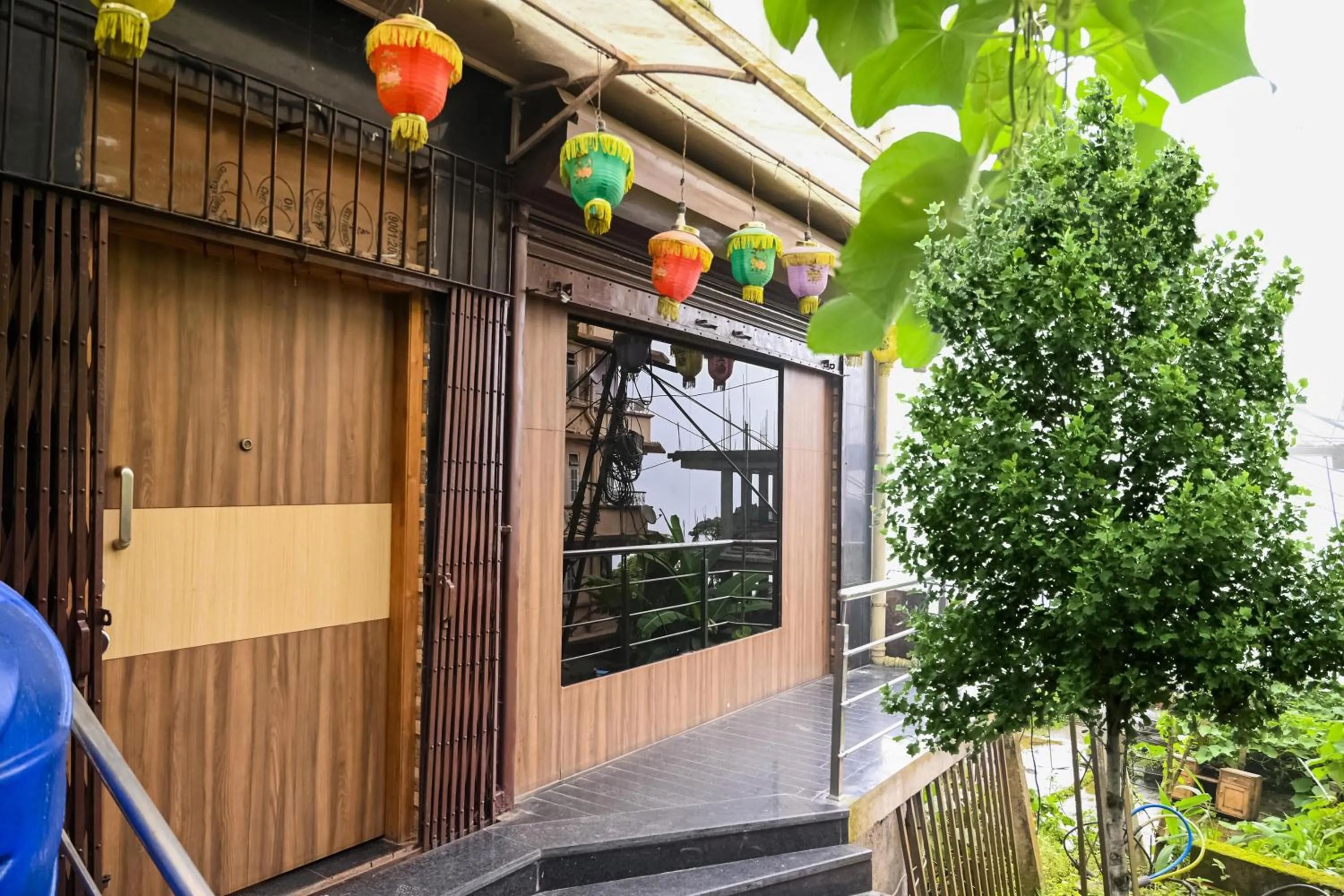 Facade/entrance in Collection O Kanchanjangha Darshan