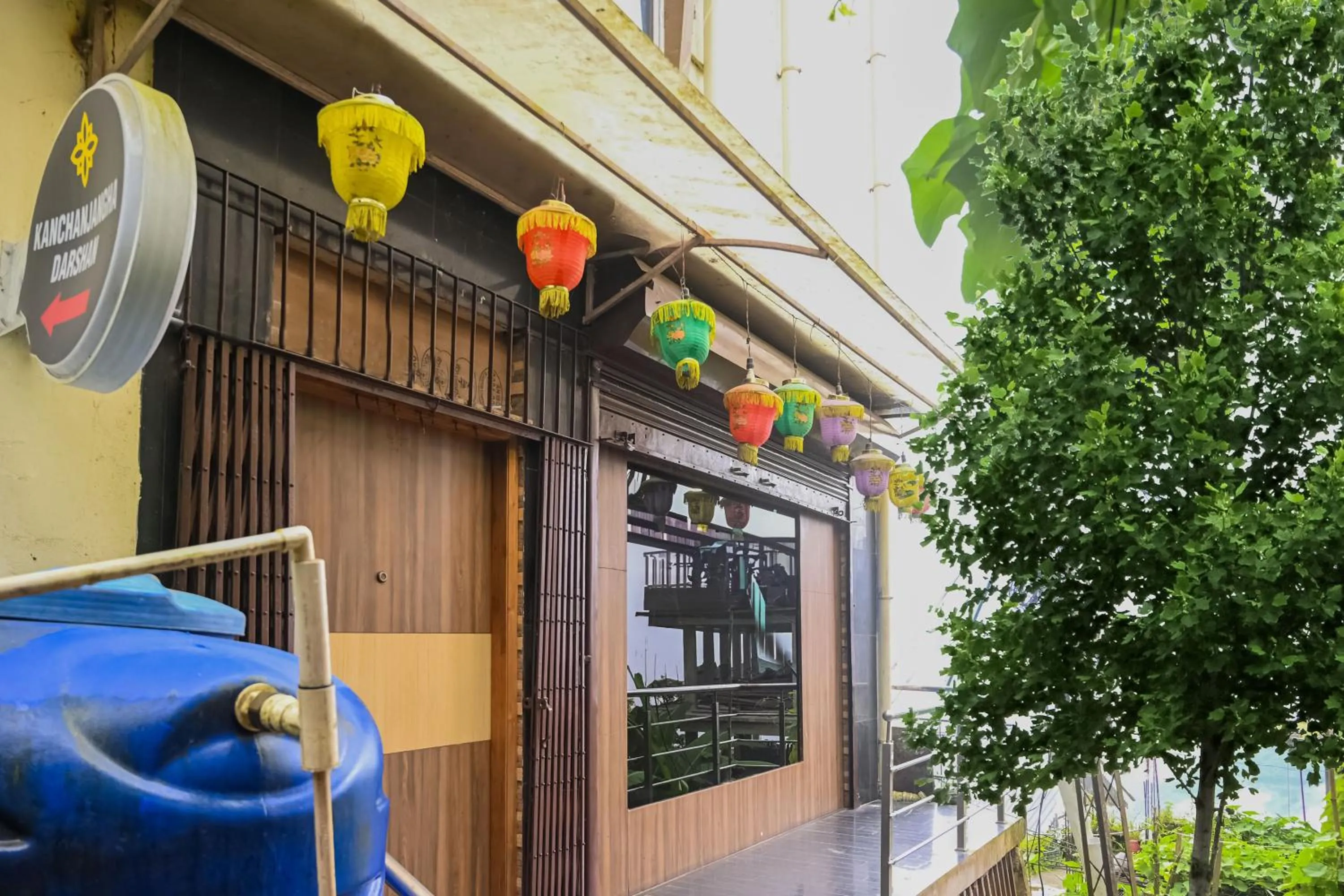 Facade/entrance in Collection O Kanchanjangha Darshan