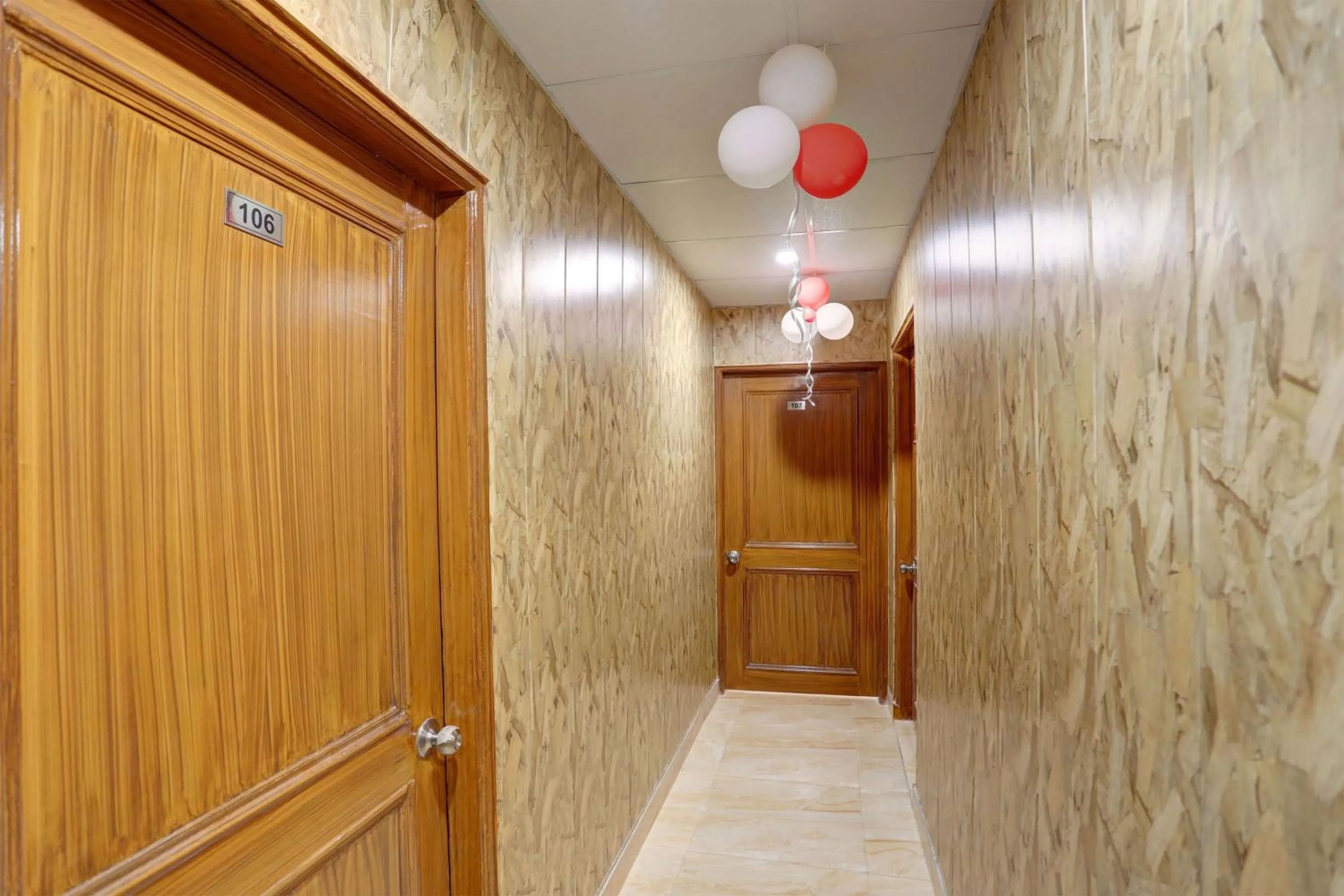 Lobby or reception in Hotel O Stay Star