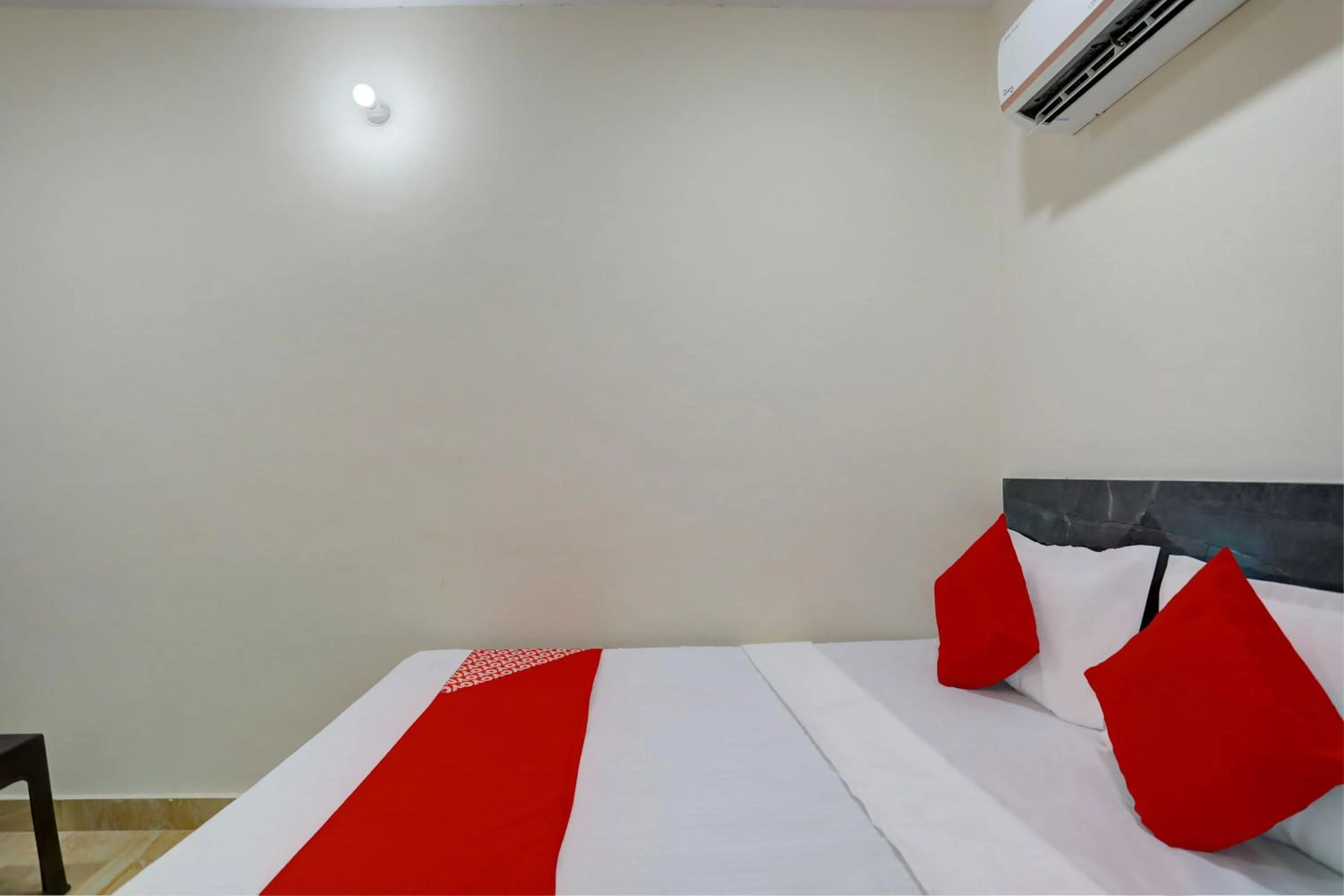 Bedroom in Hotel O Stay Star