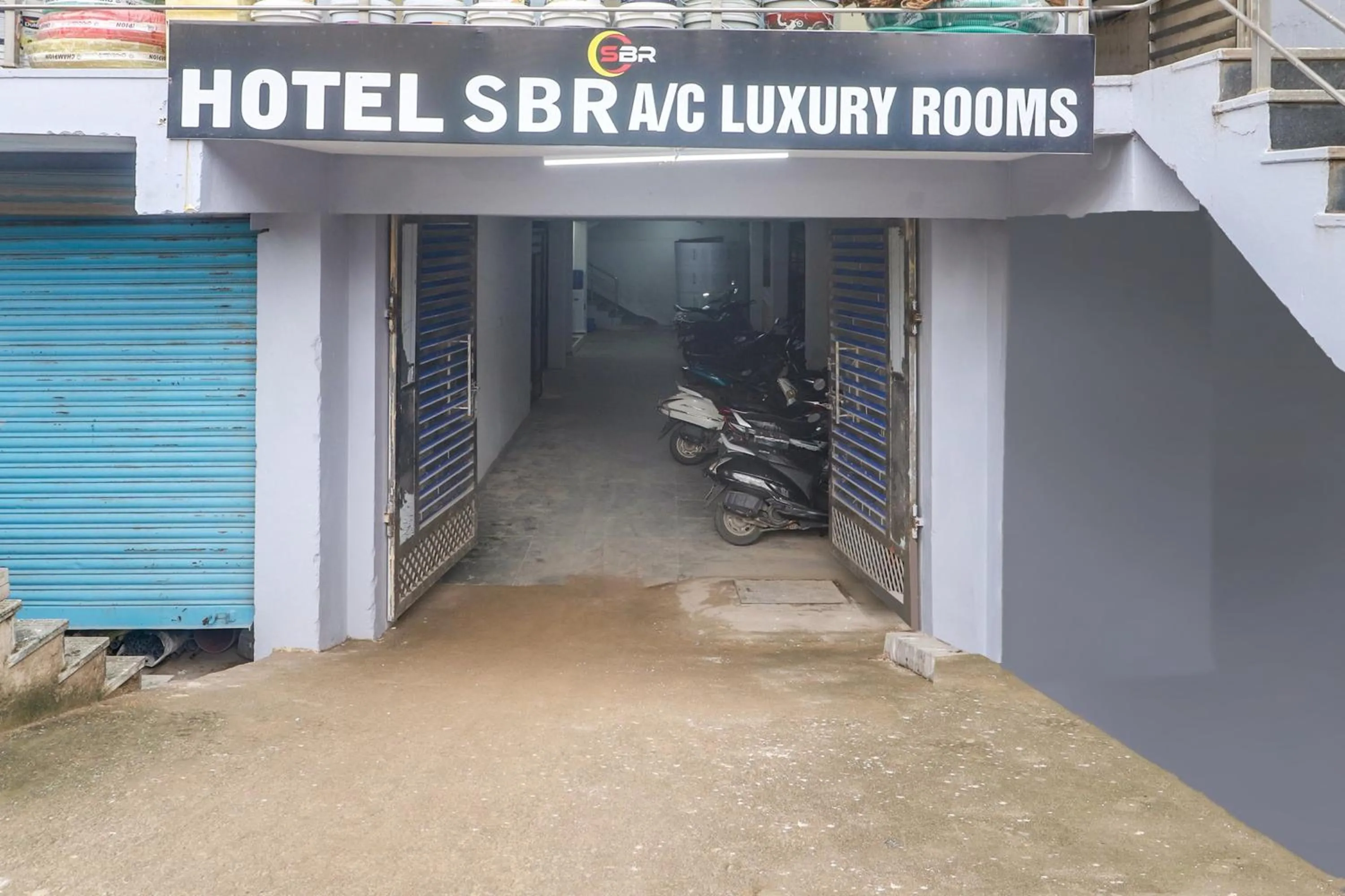 Facade/entrance in Collection O SBR Kondapur Near RTO office