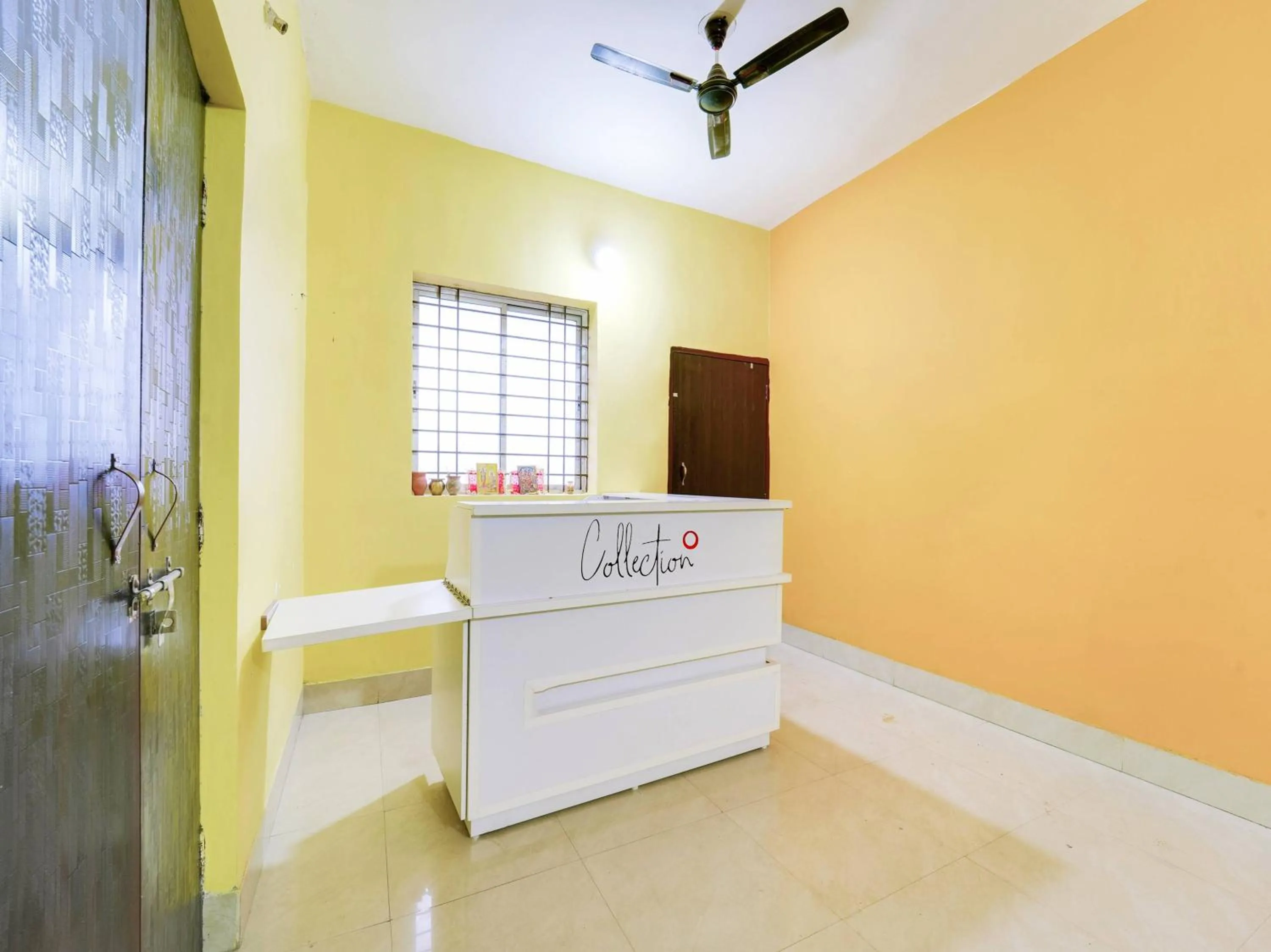 Lobby or reception, TV/Entertainment Center in Hotel O Doremon