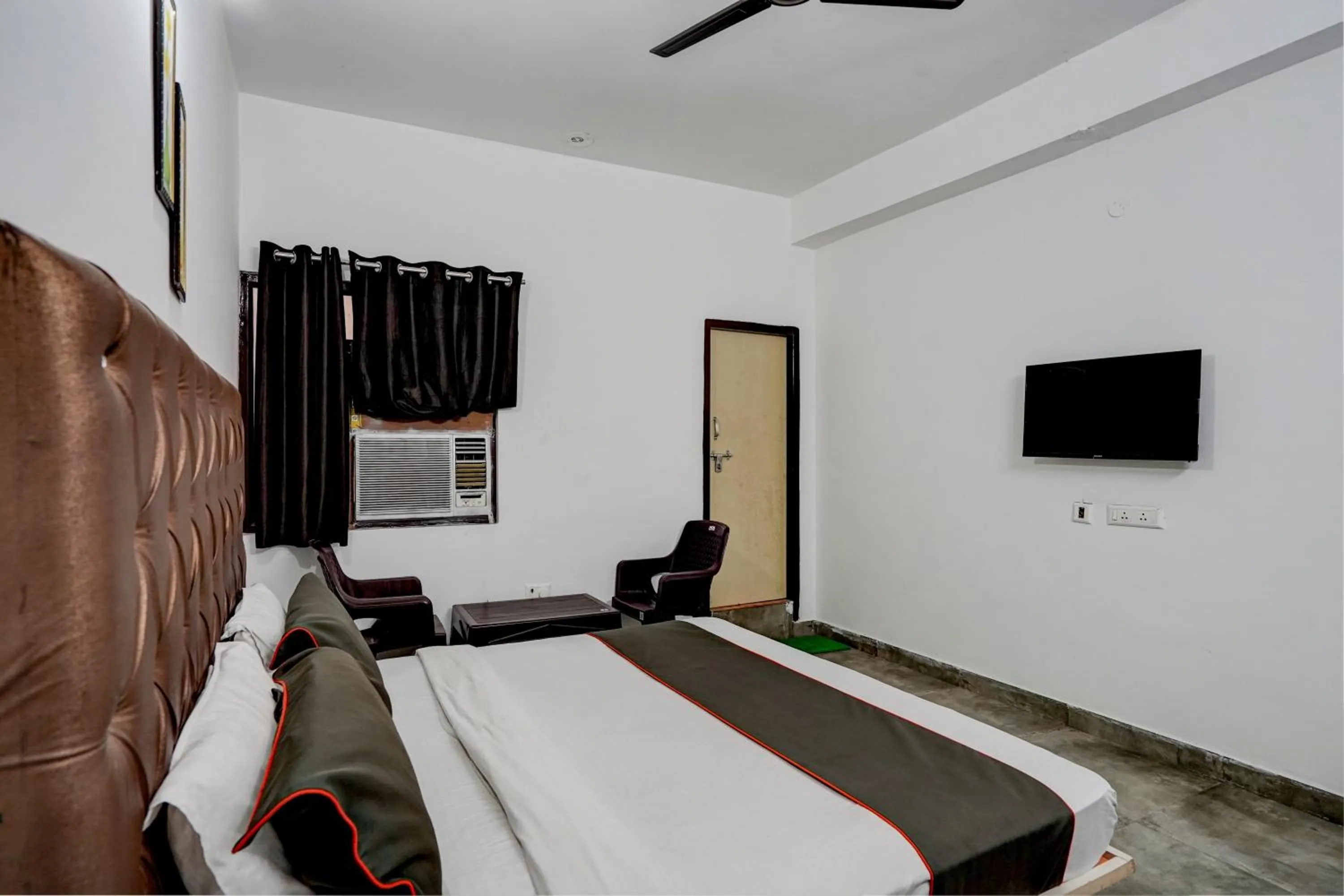 Bedroom in Super Hotel O Omi Rooms