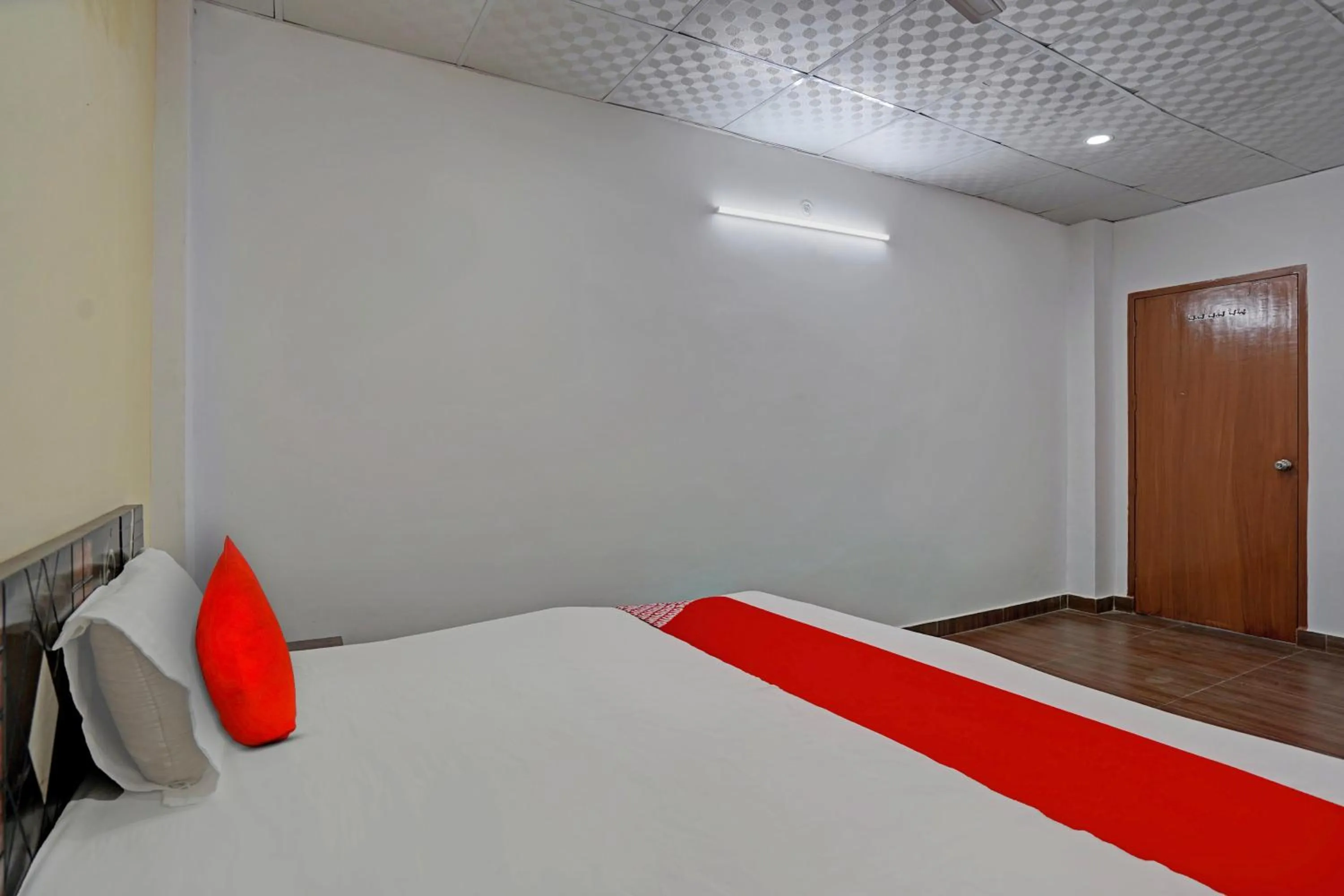 Bedroom, Bed in Hotel O Flagship Zion Hotel And Party Place