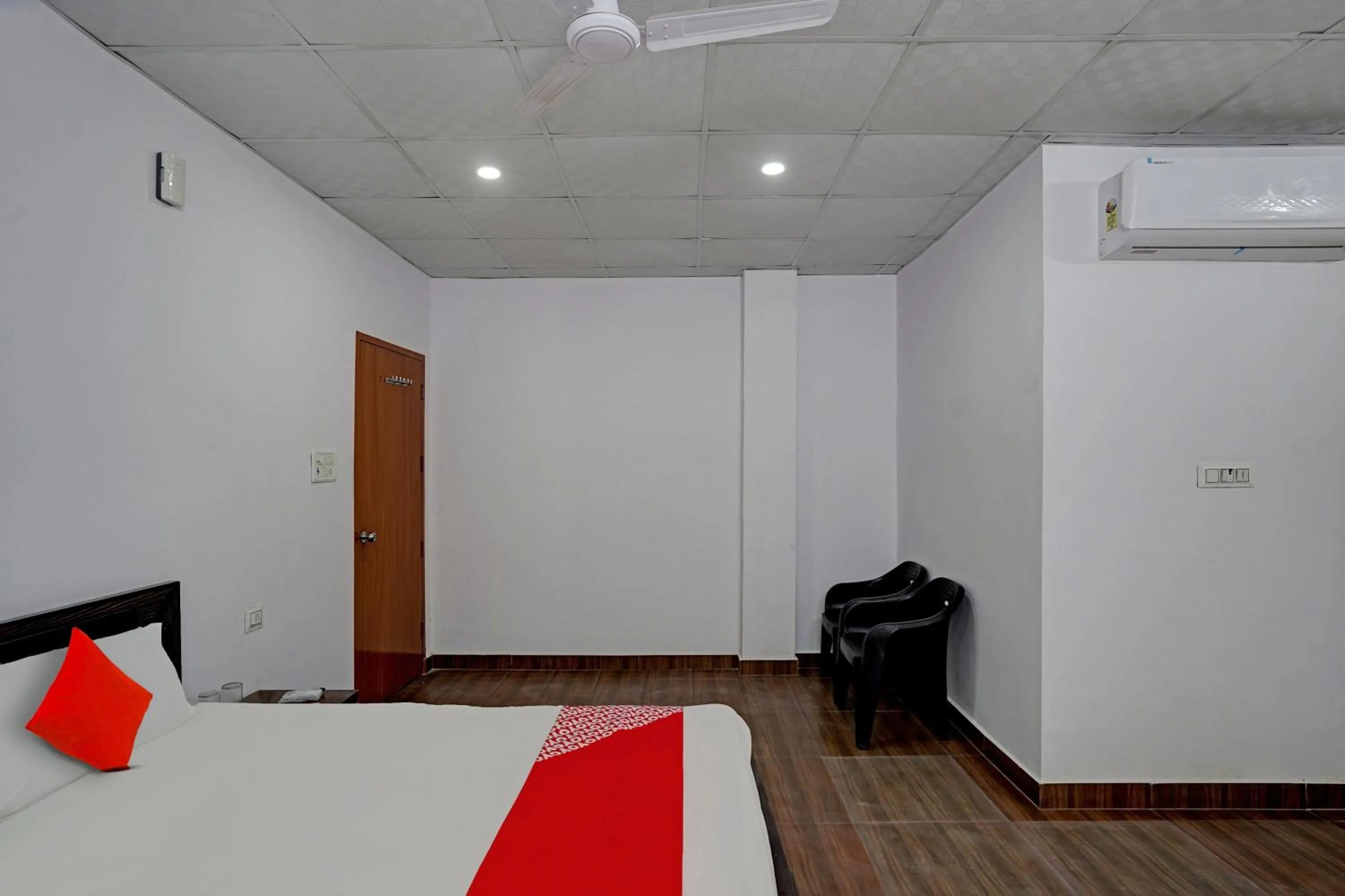 Bedroom, Bed in Hotel O Flagship Zion Hotel And Party Place