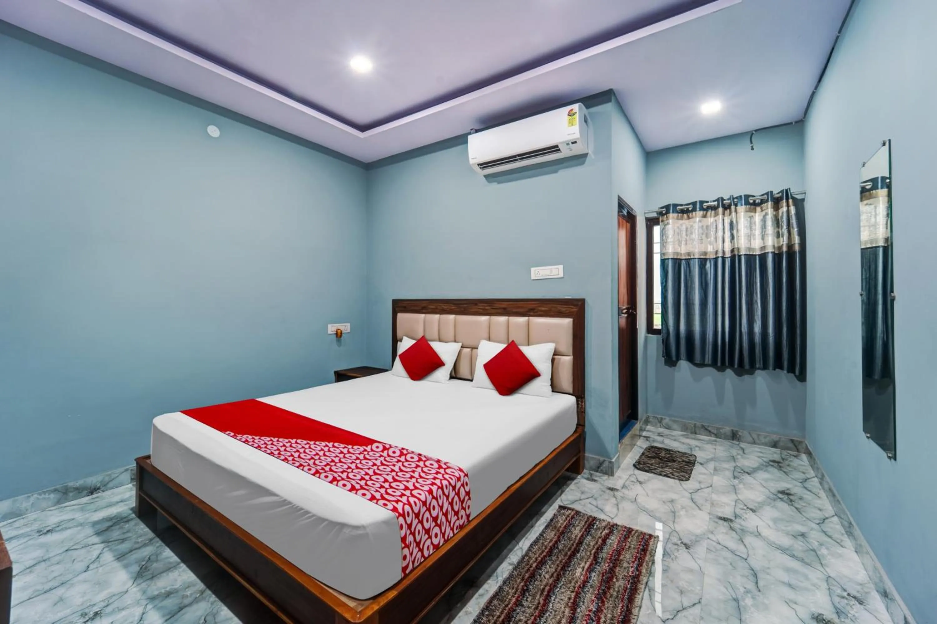 Bedroom, Bed in Hotel O Snug Inn