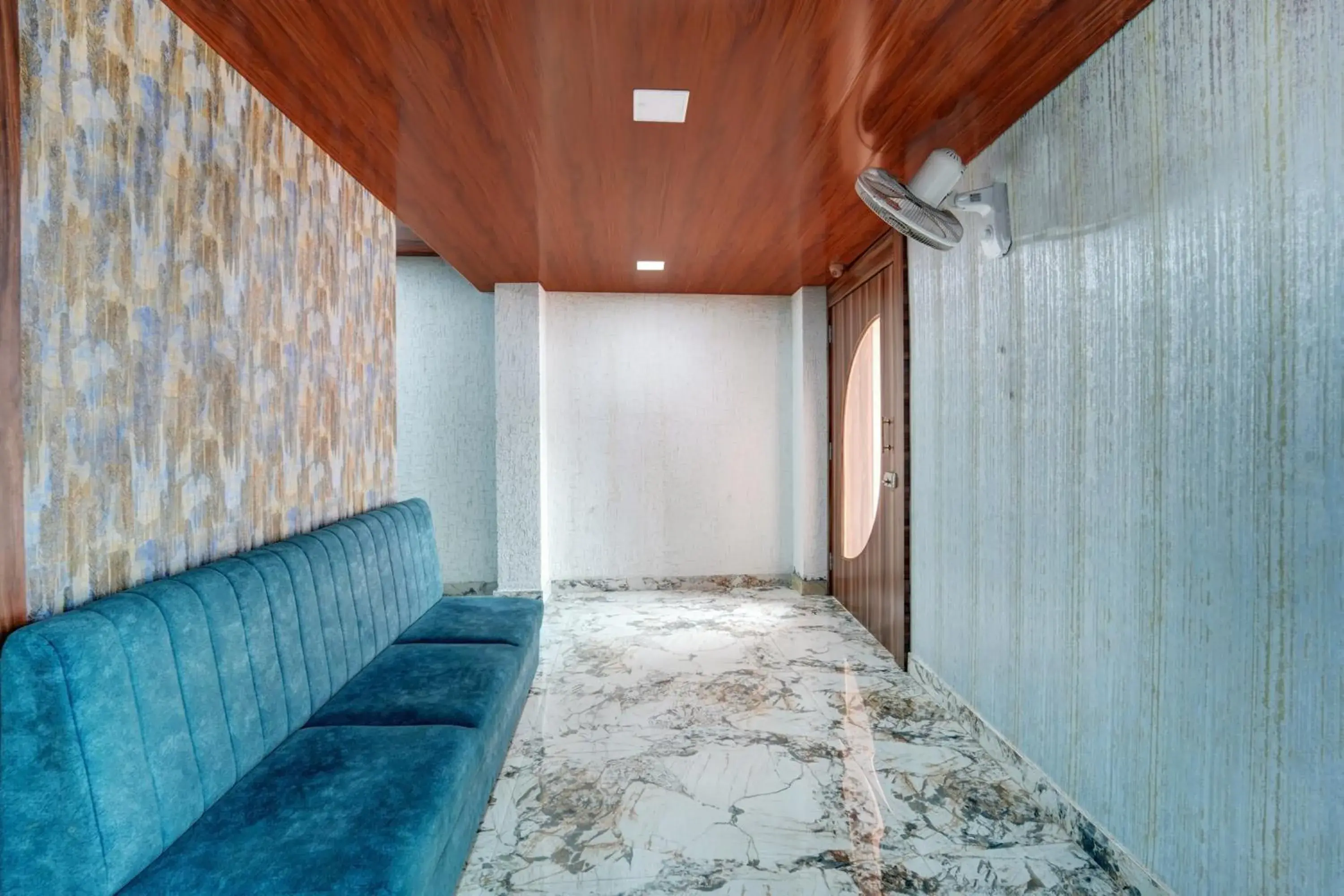 Lobby or reception in Hotel O Snug Inn Lobby or reception in Hotel O Snug Inn