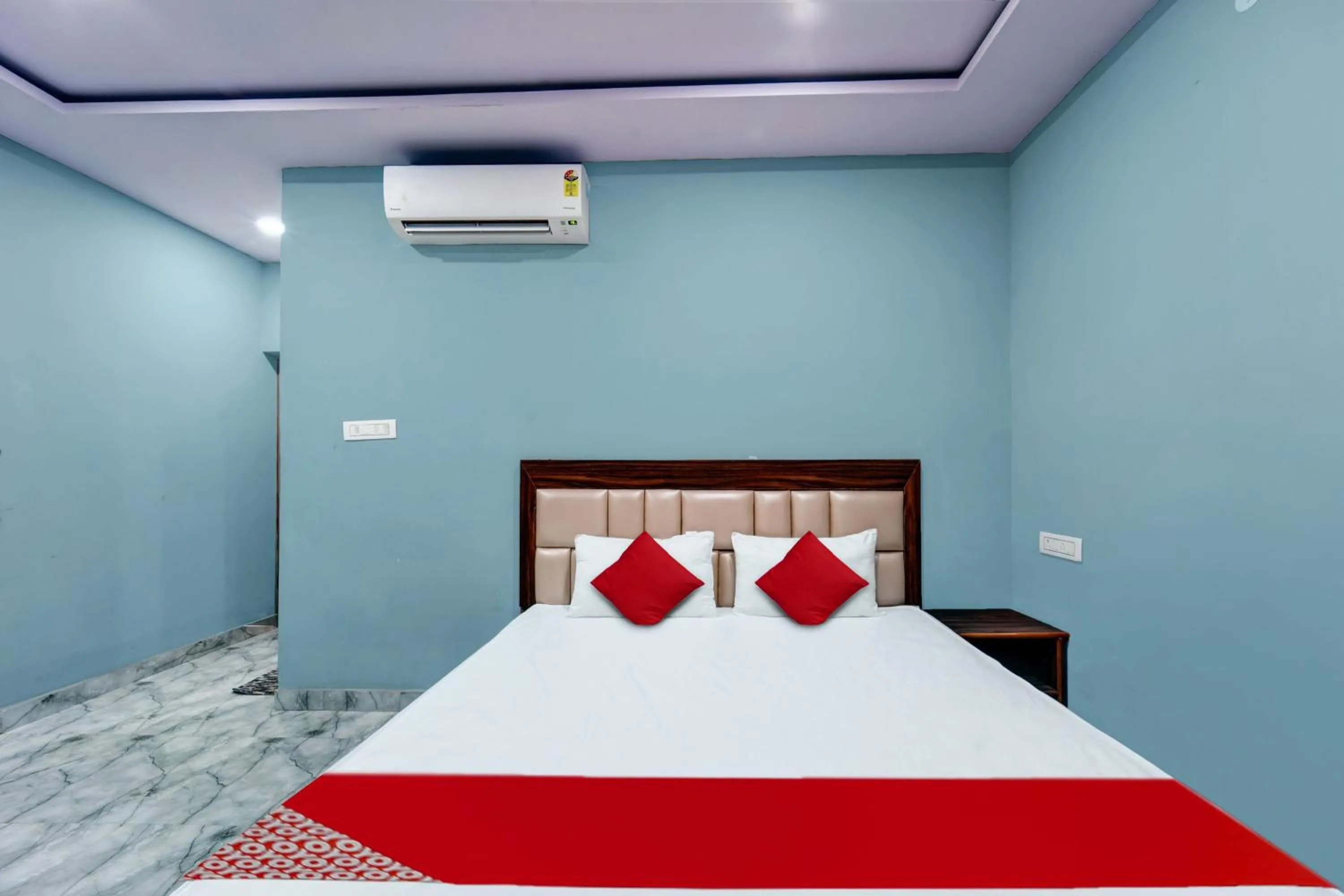 Bedroom, Bed in Hotel O Snug Inn