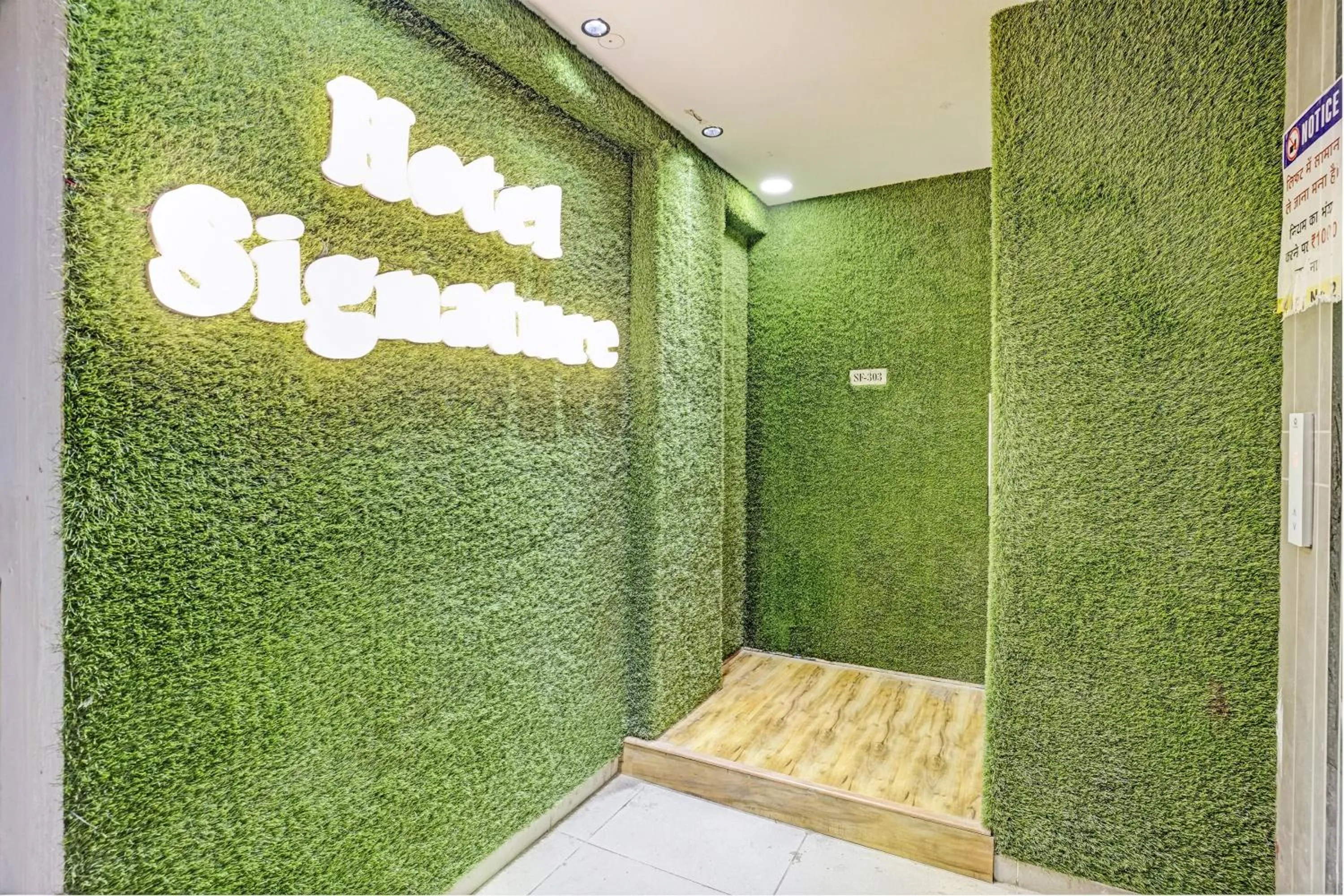 Facade/entrance in Hotel O Green Signature