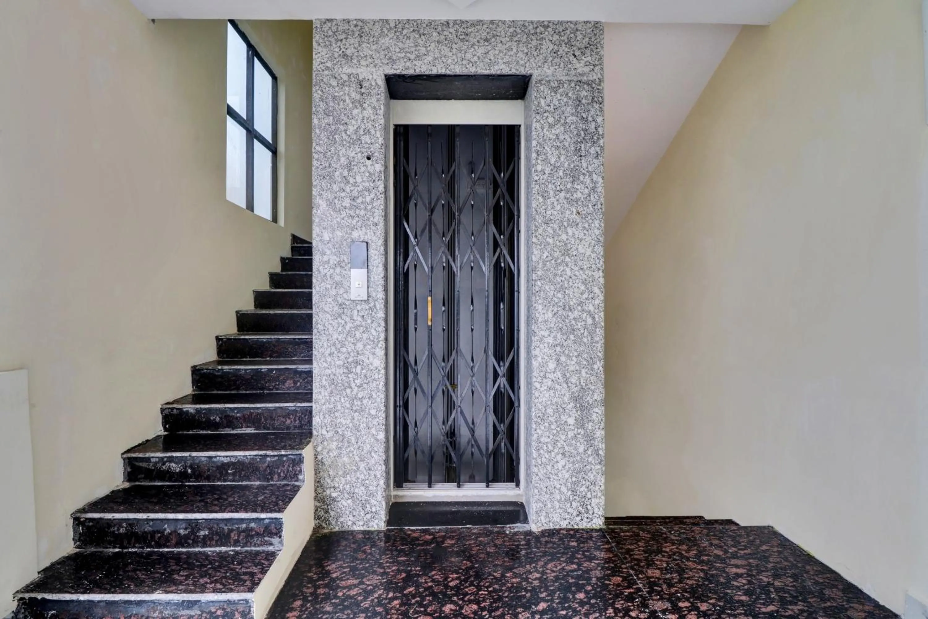 Bedroom in OYO Flagship Ak Pride