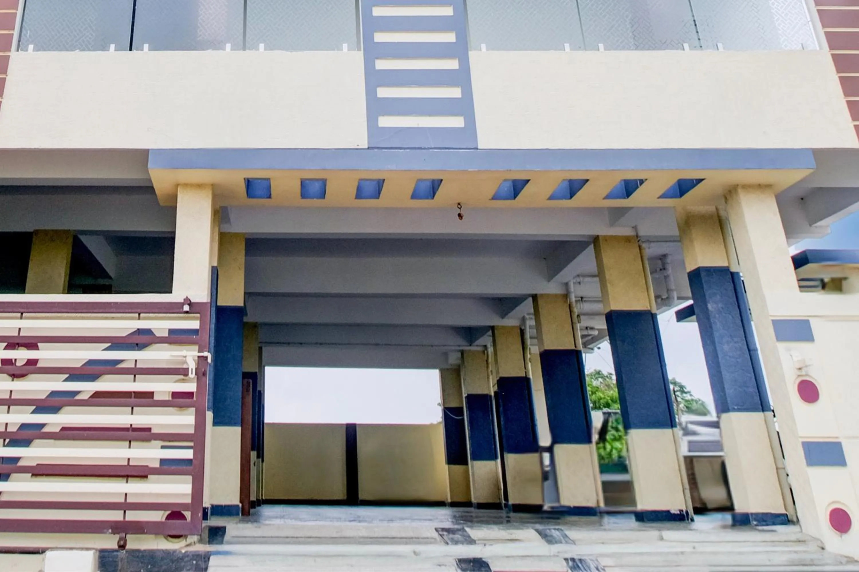 Facade/entrance in Super Hotel O Ramavarapadu Near PVR Icon