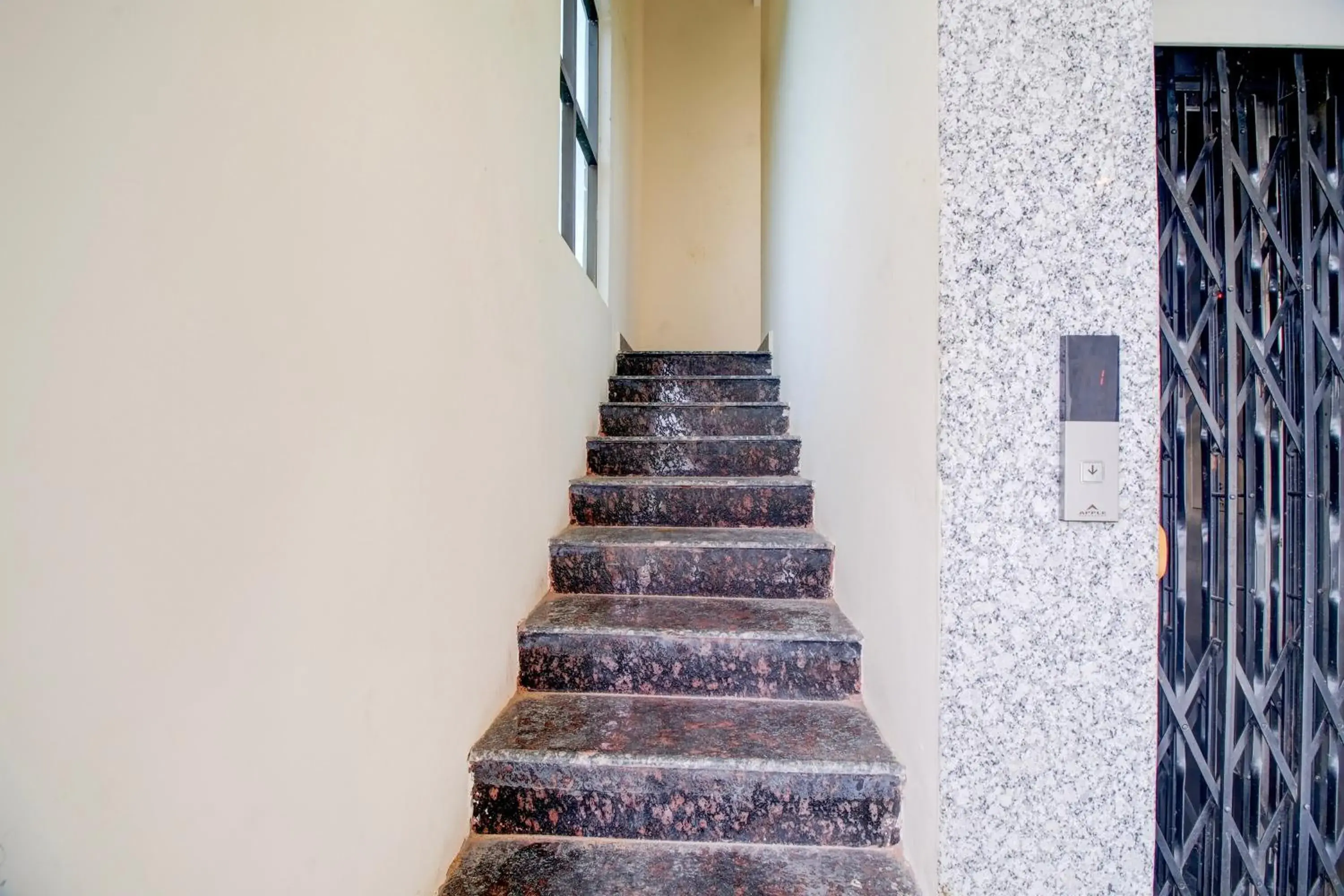 Lobby or reception in Hotel O Ramavarapadu Near PVR Icon Lobby or reception in Hotel O Ramavarapadu Near PVR Icon