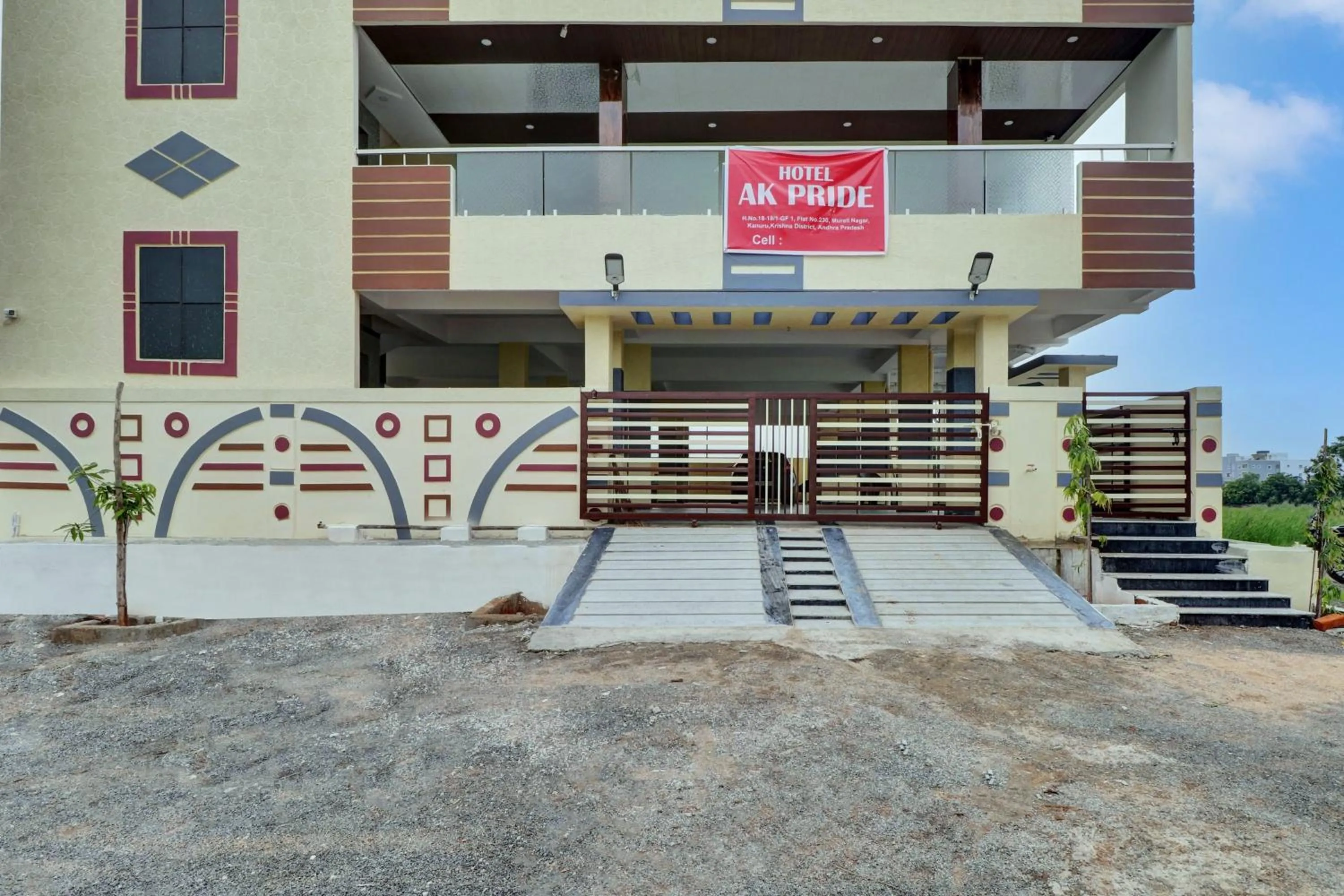 Facade/entrance in OYO Flagship Ak Pride