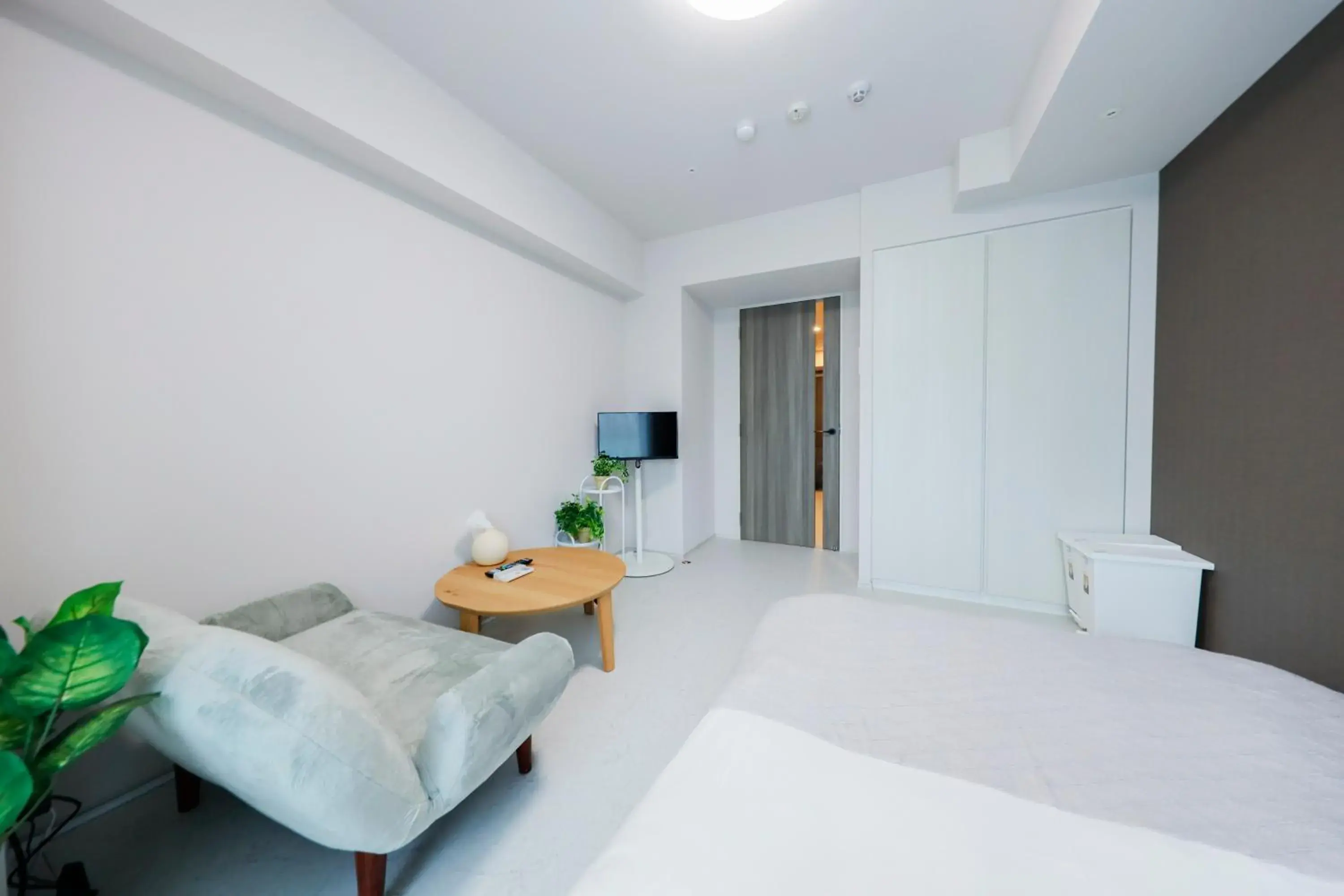 Bed in Seaside Tamachi by Tranova Bed in Seaside Tamachi by Tranova