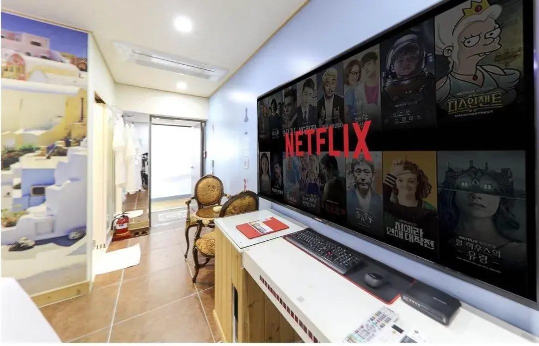 Deluxe Queen Room in Hera drive in hotel Deluxe Queen Room in Hera drive in hotel