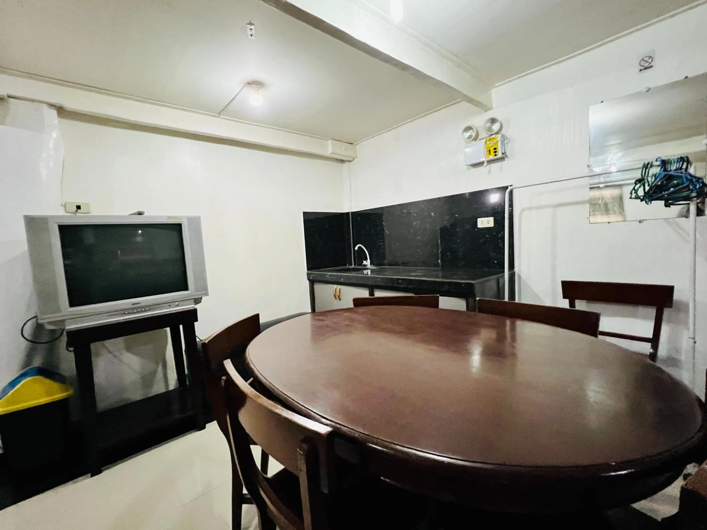 Living room in King Henry's Transient House