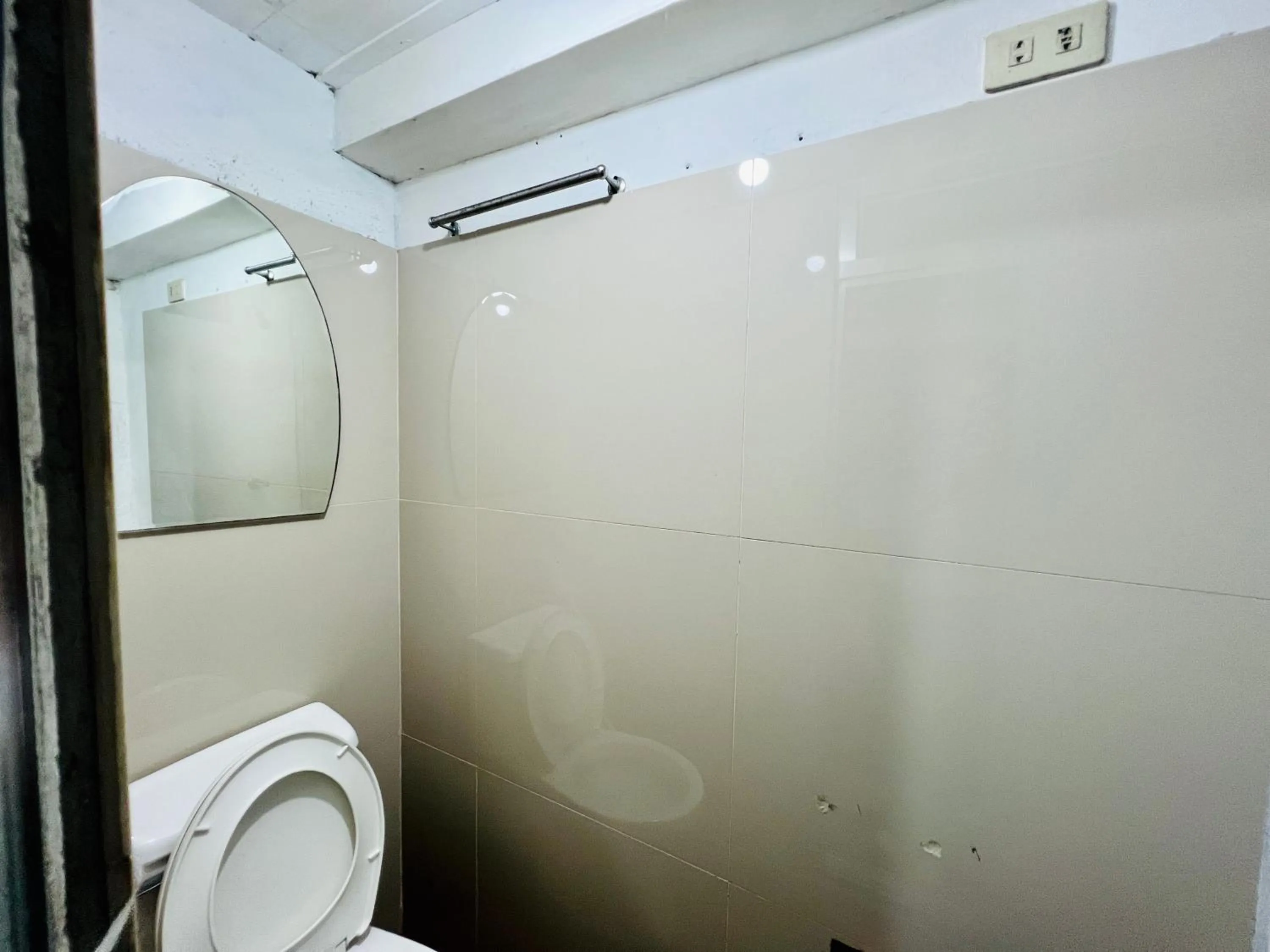 Bathroom in King Henry's Transient House