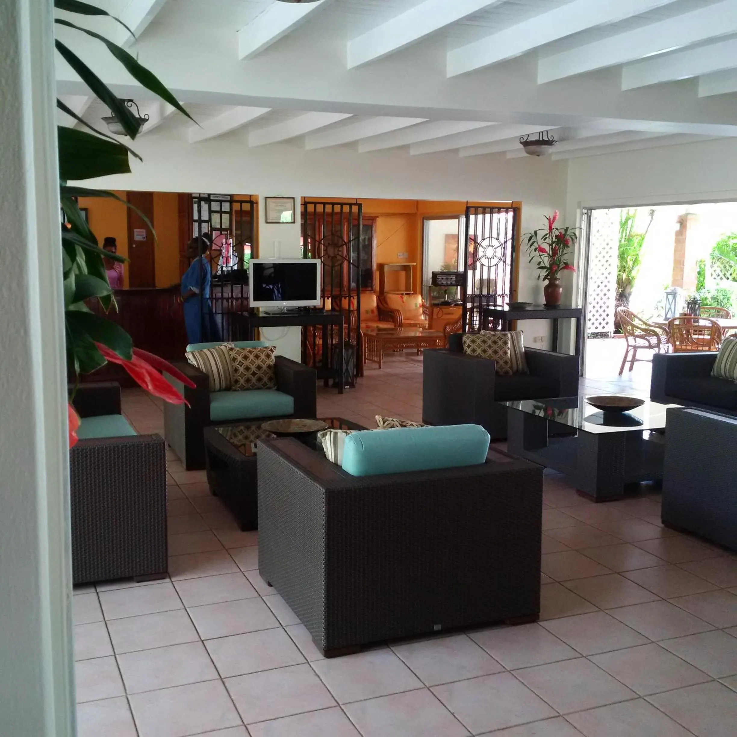 Communal lounge/ TV room in Sunset Shores Beach Hotel