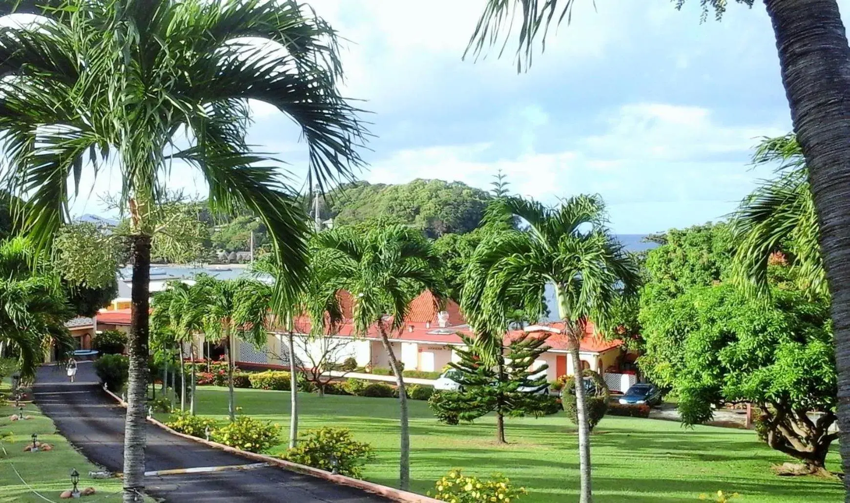 Property building in Sunset Shores Beach Hotel Property building in Sunset Shores Beach Hotel
