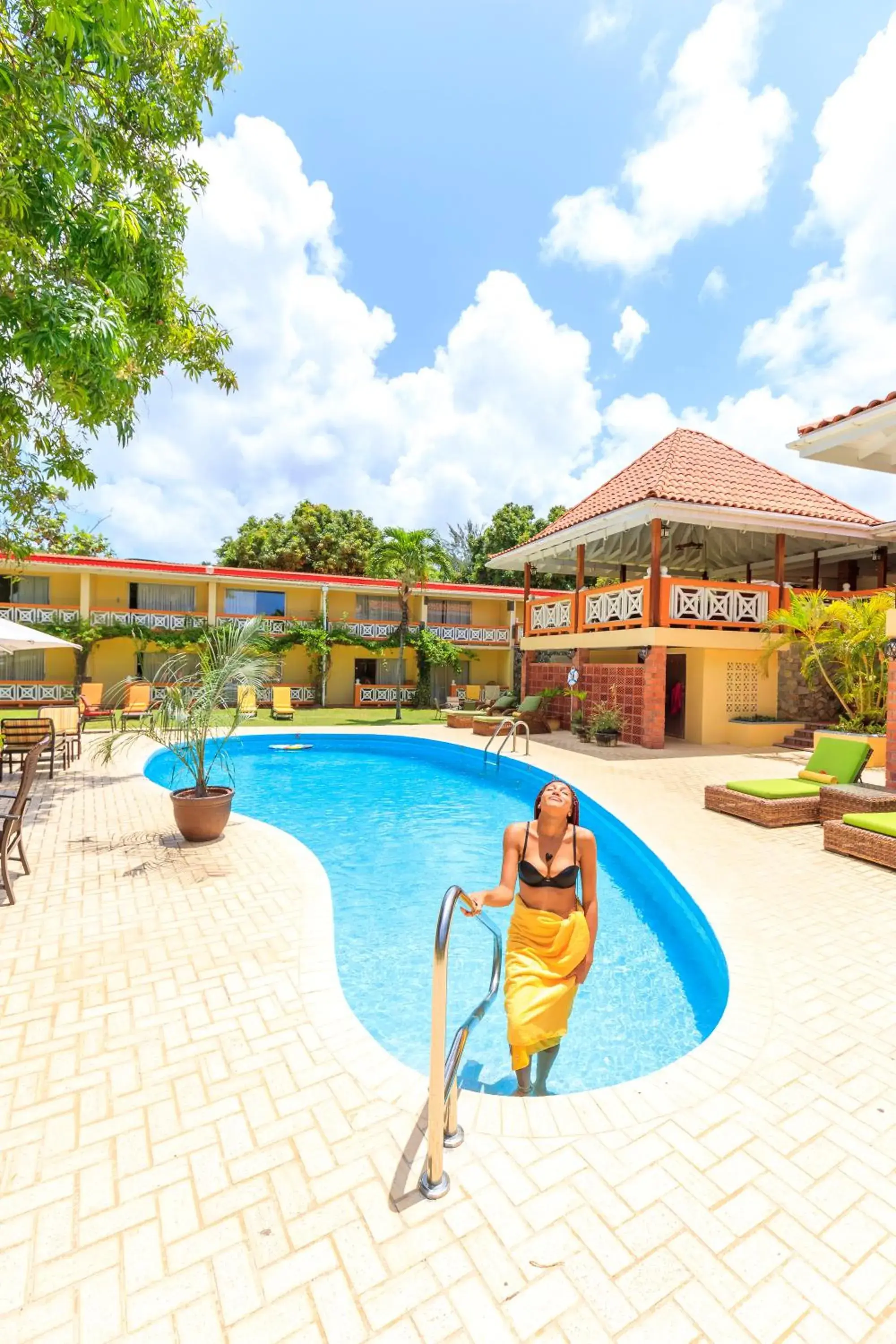 Swimming pool in Sunset Shores Beach Hotel Swimming pool in Sunset Shores Beach Hotel