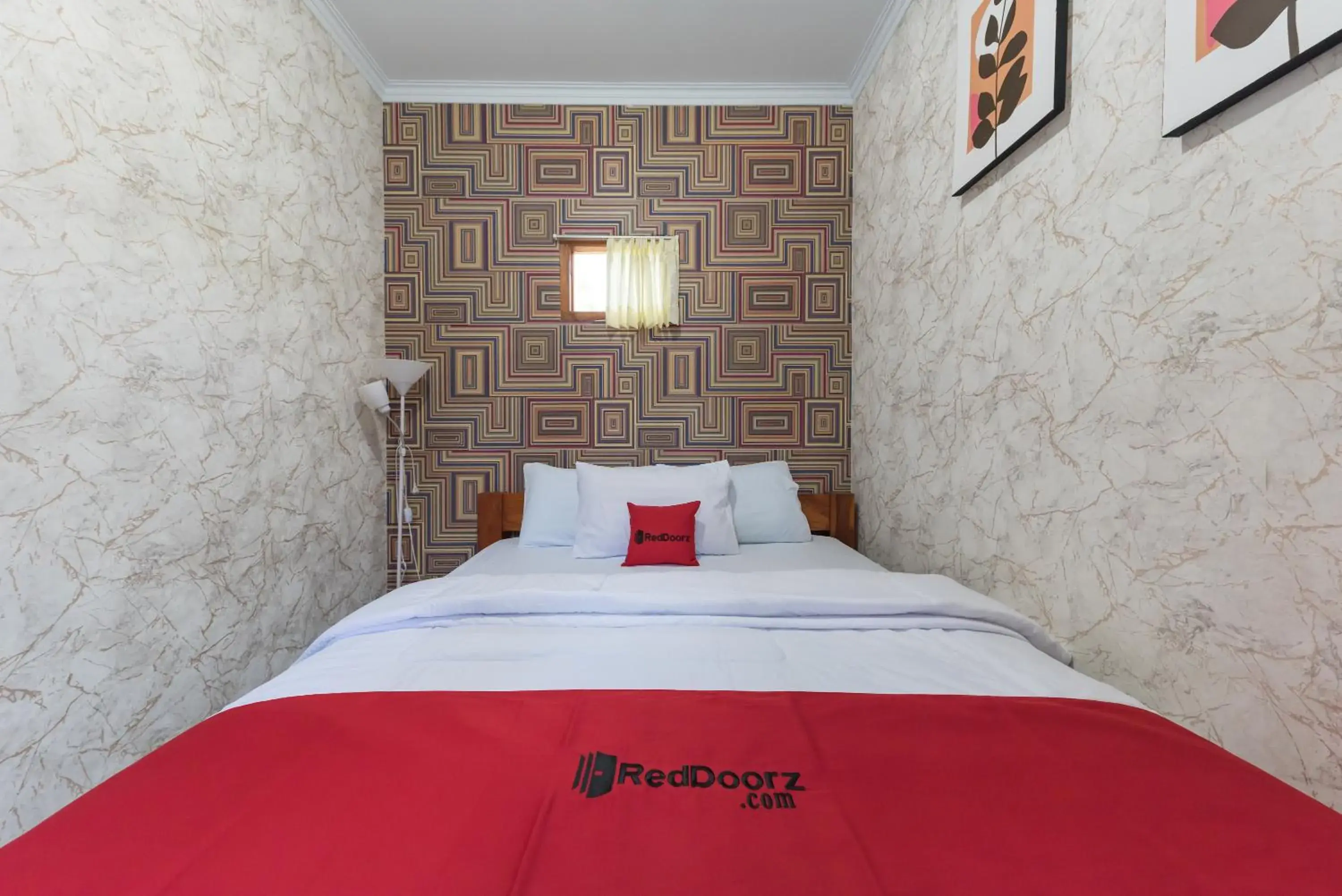 Bedroom, Bed in RedDoorz Resort @ Ciater 2 Bedroom, Bed in RedDoorz Resort @ Ciater 2