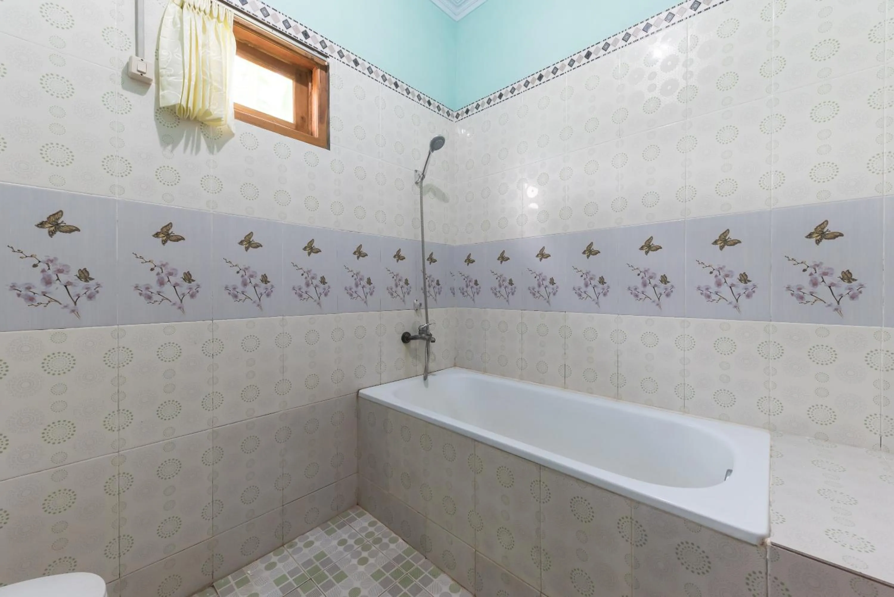 Bathroom in RedDoorz Resort @ Ciater 2