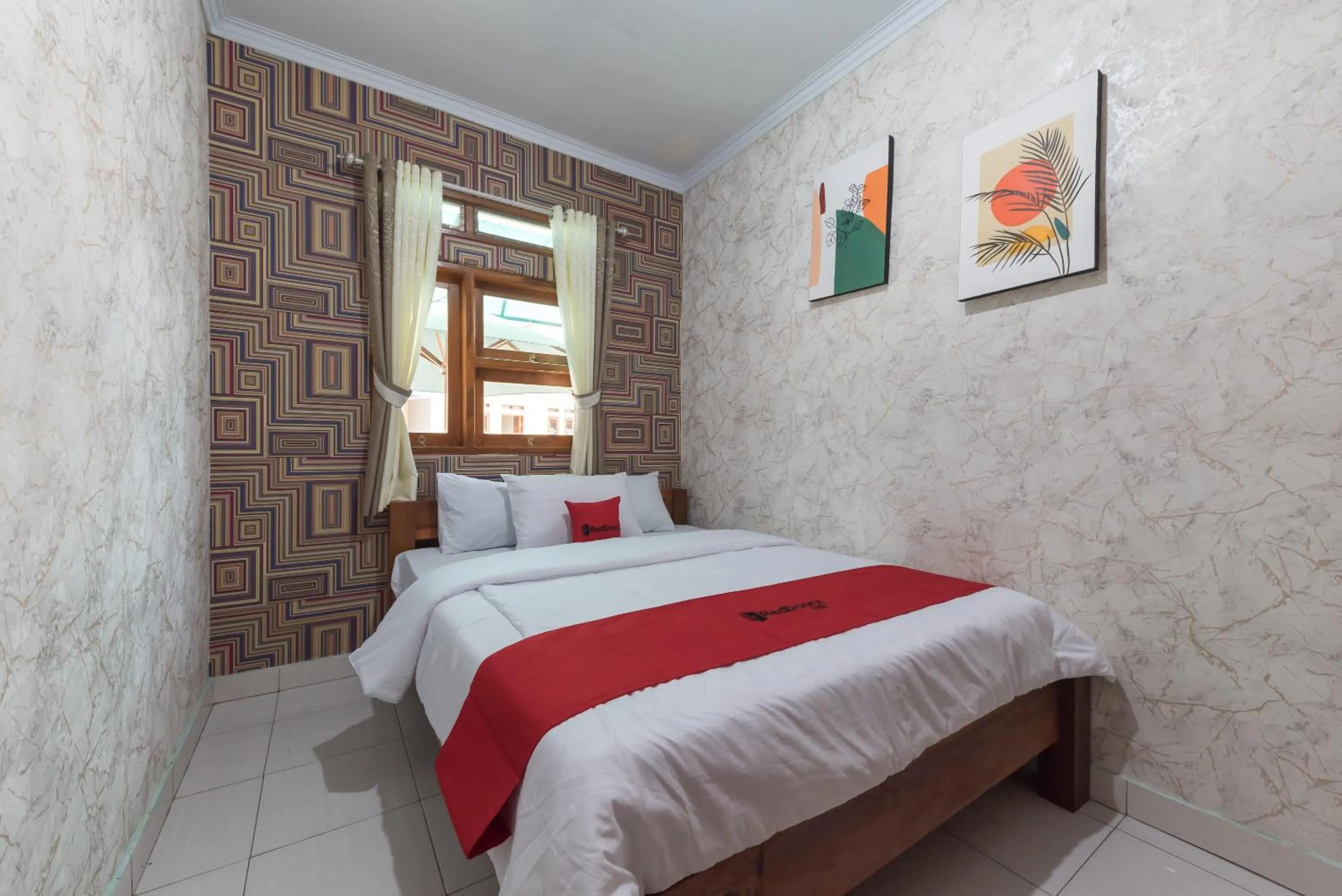 Bedroom, Bed in RedDoorz Resort @ Ciater 2