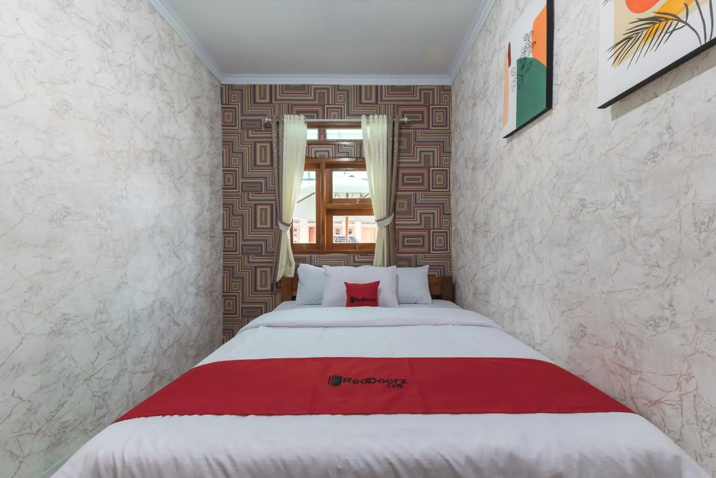 Bedroom, Bed in RedDoorz Resort @ Ciater 2 Bedroom, Bed in RedDoorz Resort @ Ciater 2