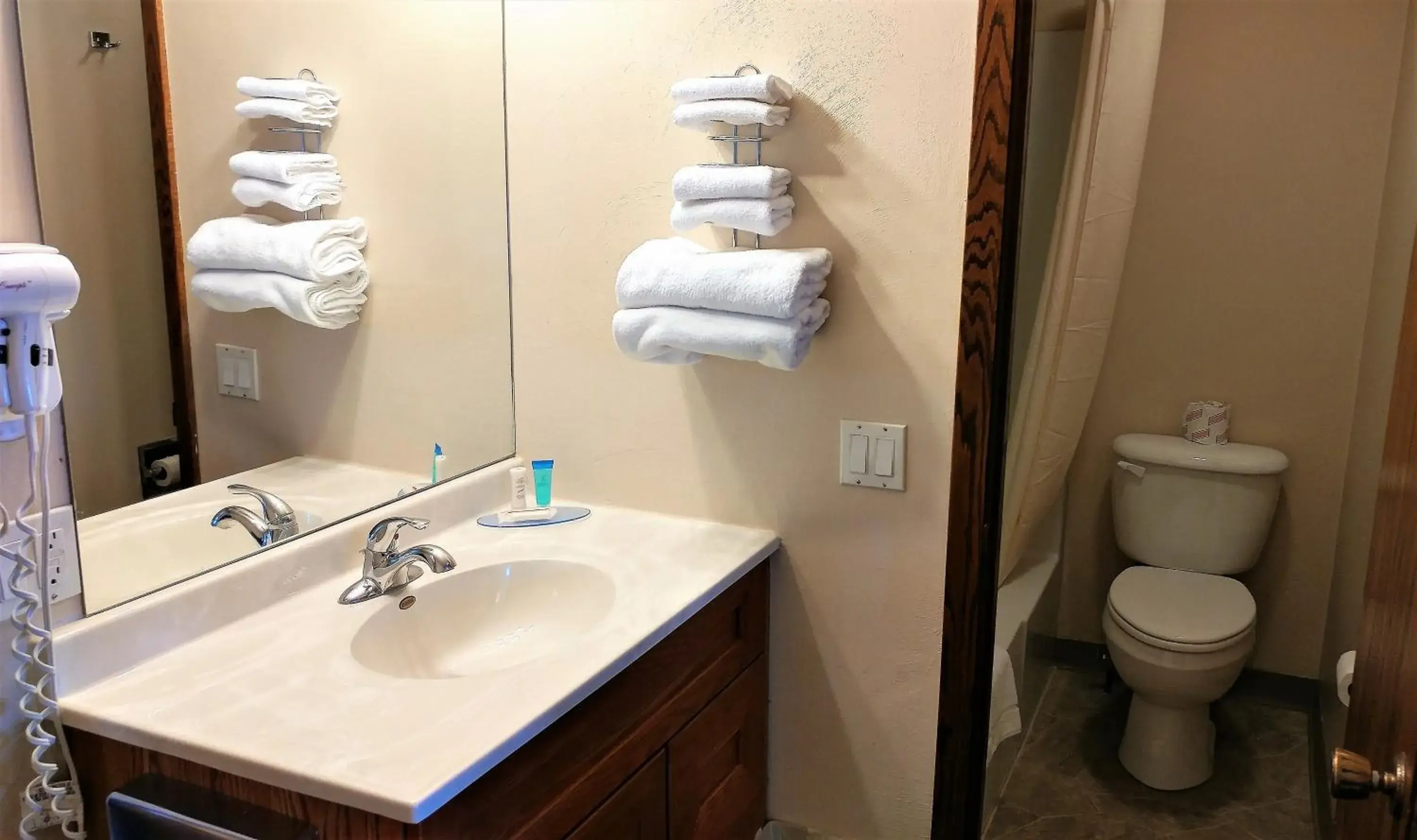 Red Carpet Inn - Windom Red Carpet Inn - Windom