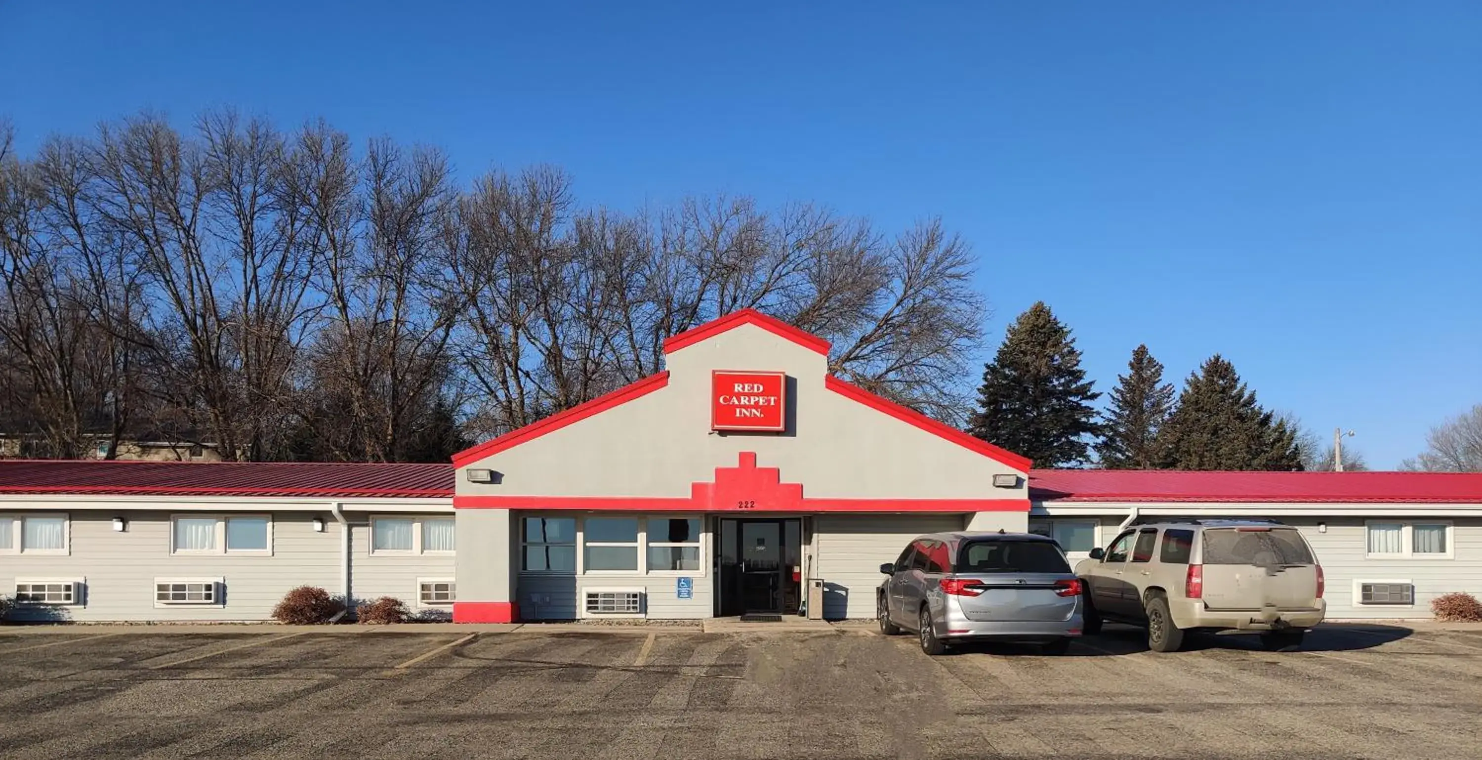 Property building in Red Carpet Inn - Windom Property building in Red Carpet Inn - Windom
