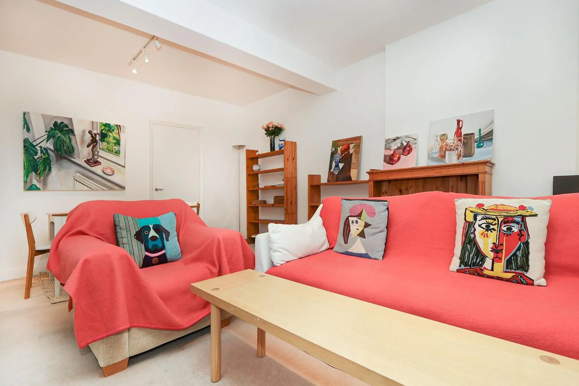Elegant 2-Bedroom Getaway w Terrace & Garden Views Elegant 2-Bedroom Getaway w Terrace & Garden Views