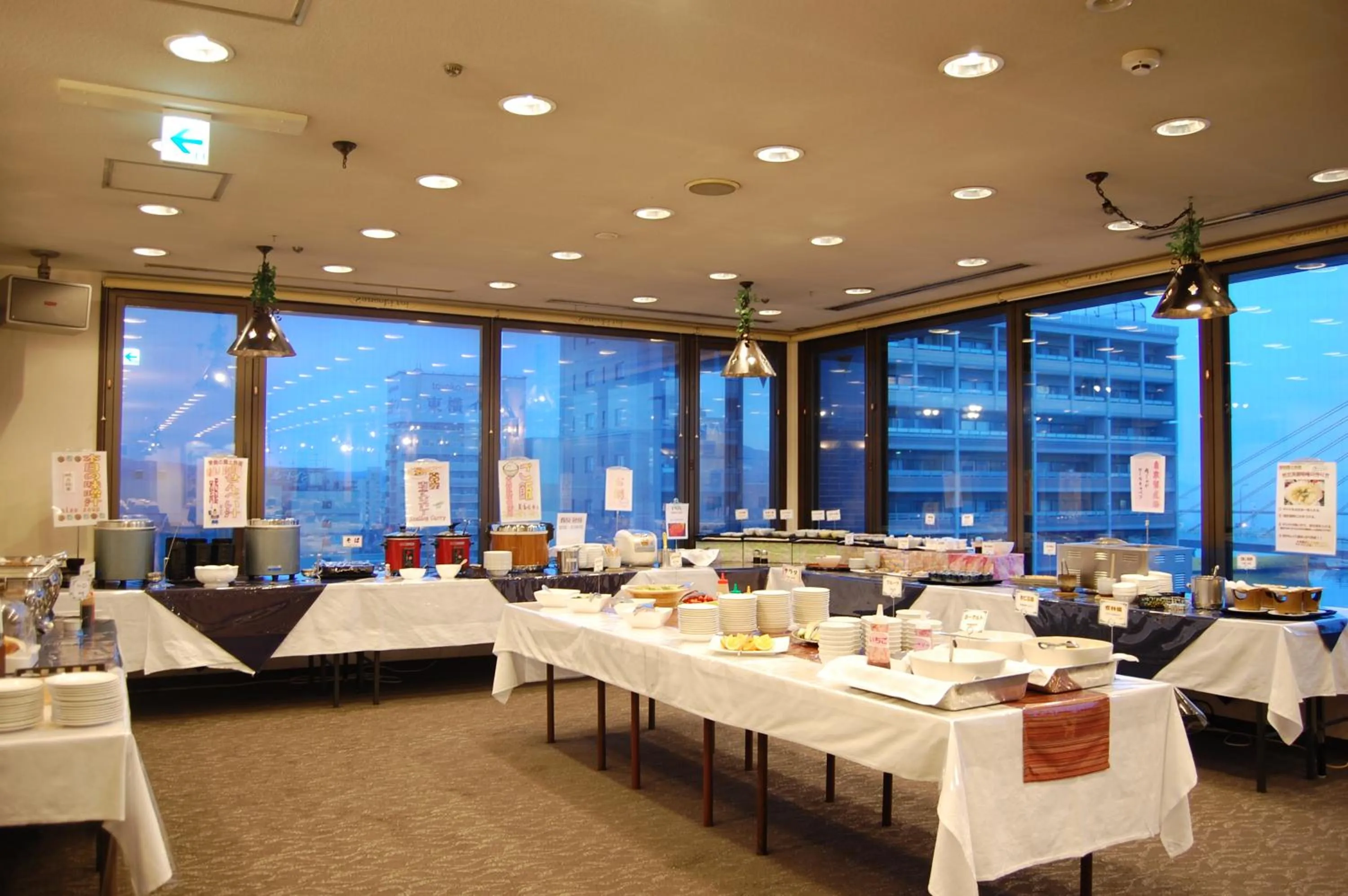 Restaurant/places to eat in Hotel Sunroute Aomori