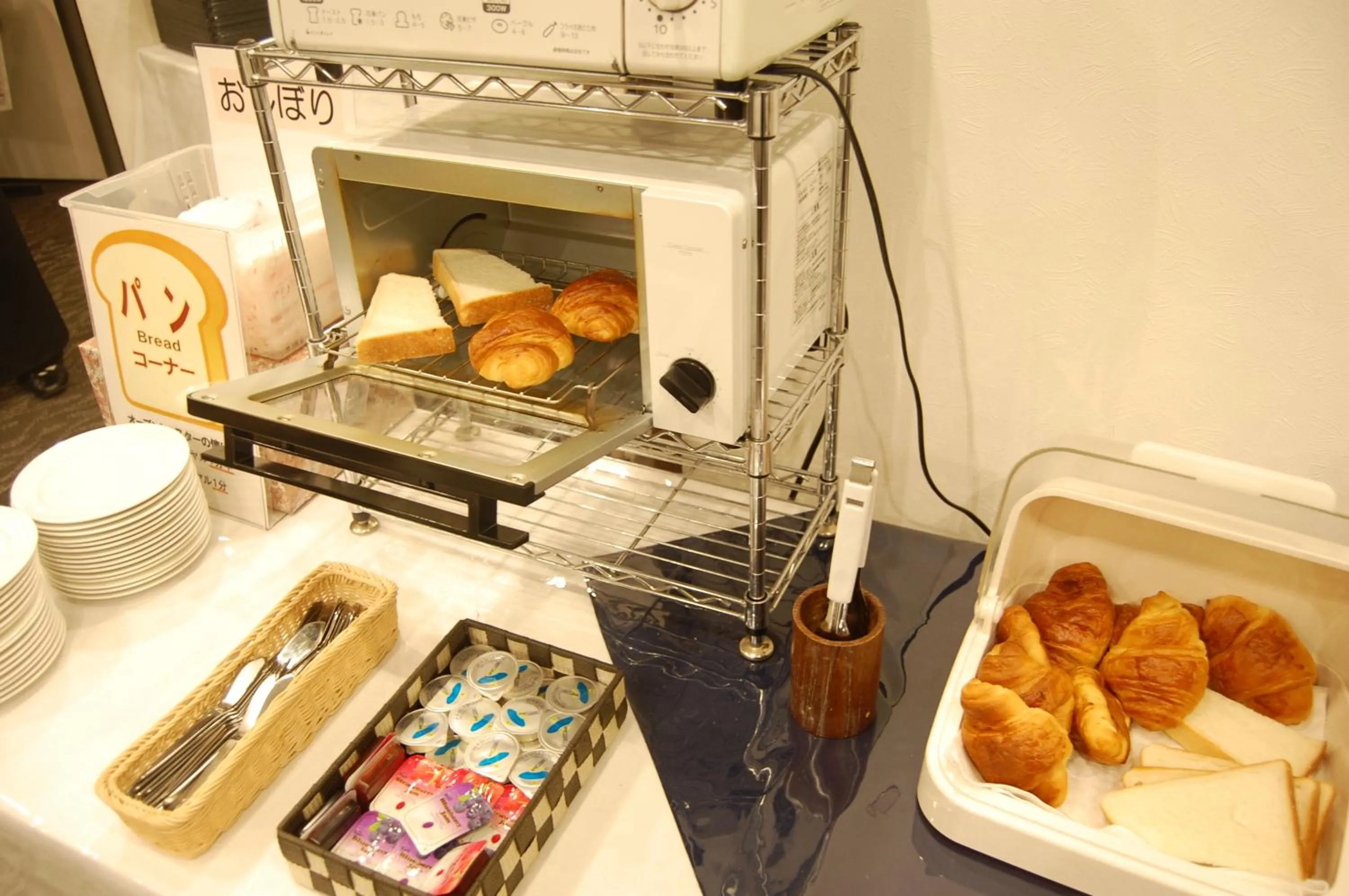 Restaurant/places to eat in Hotel Sunroute Aomori